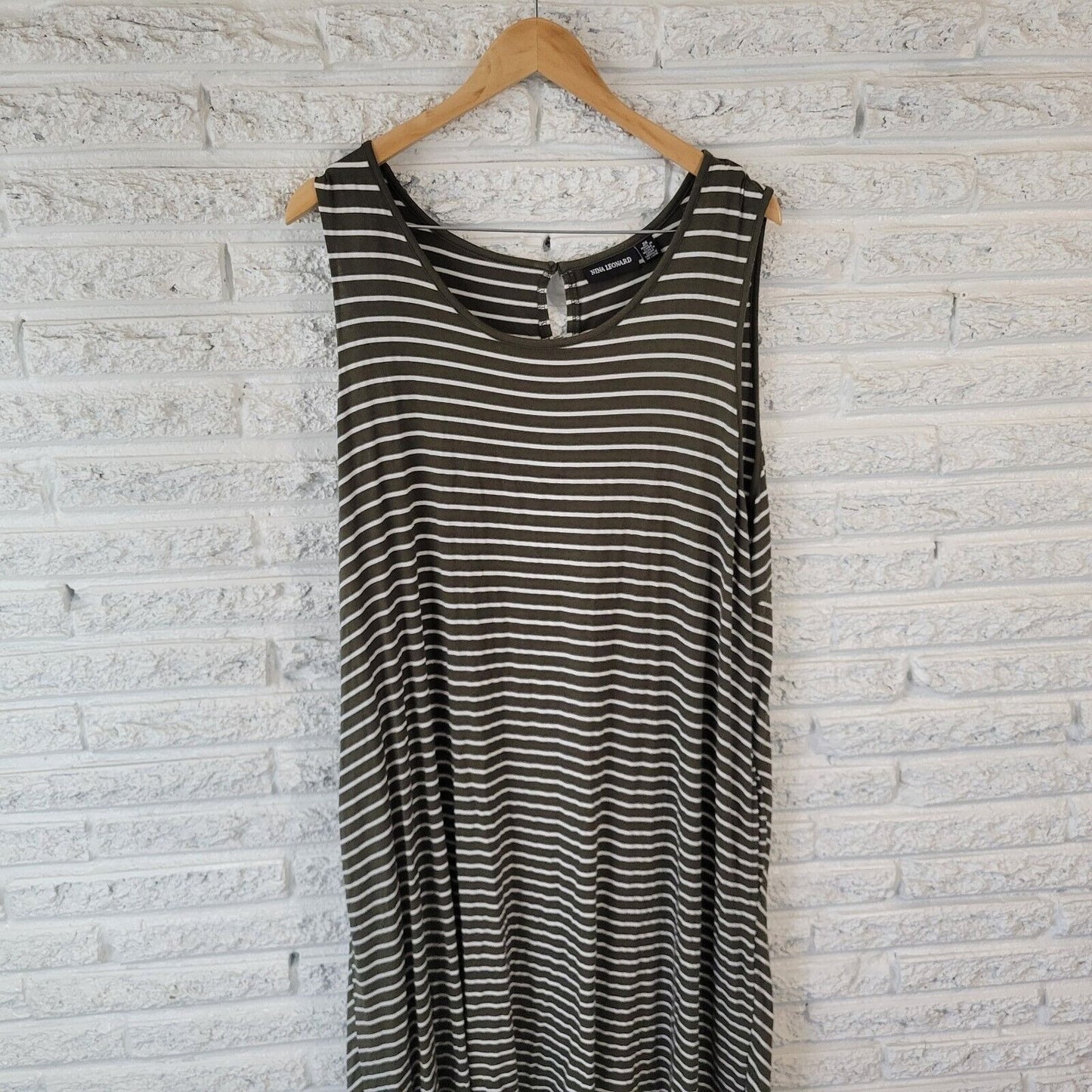 Nina Leonard Women Dress 2X Plus Sleeveless Shift Green White Stripe Lightweight