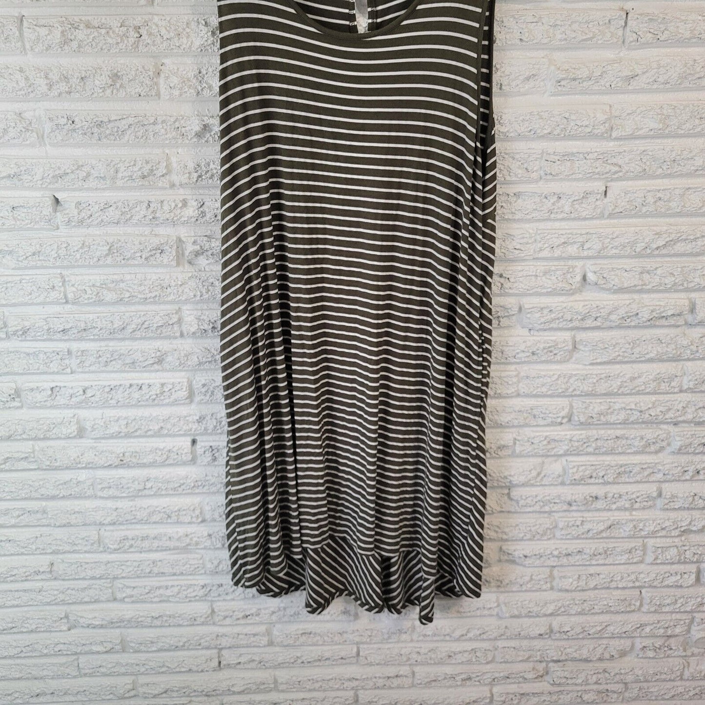 Nina Leonard Women Dress 2X Plus Sleeveless Shift Green White Stripe Lightweight