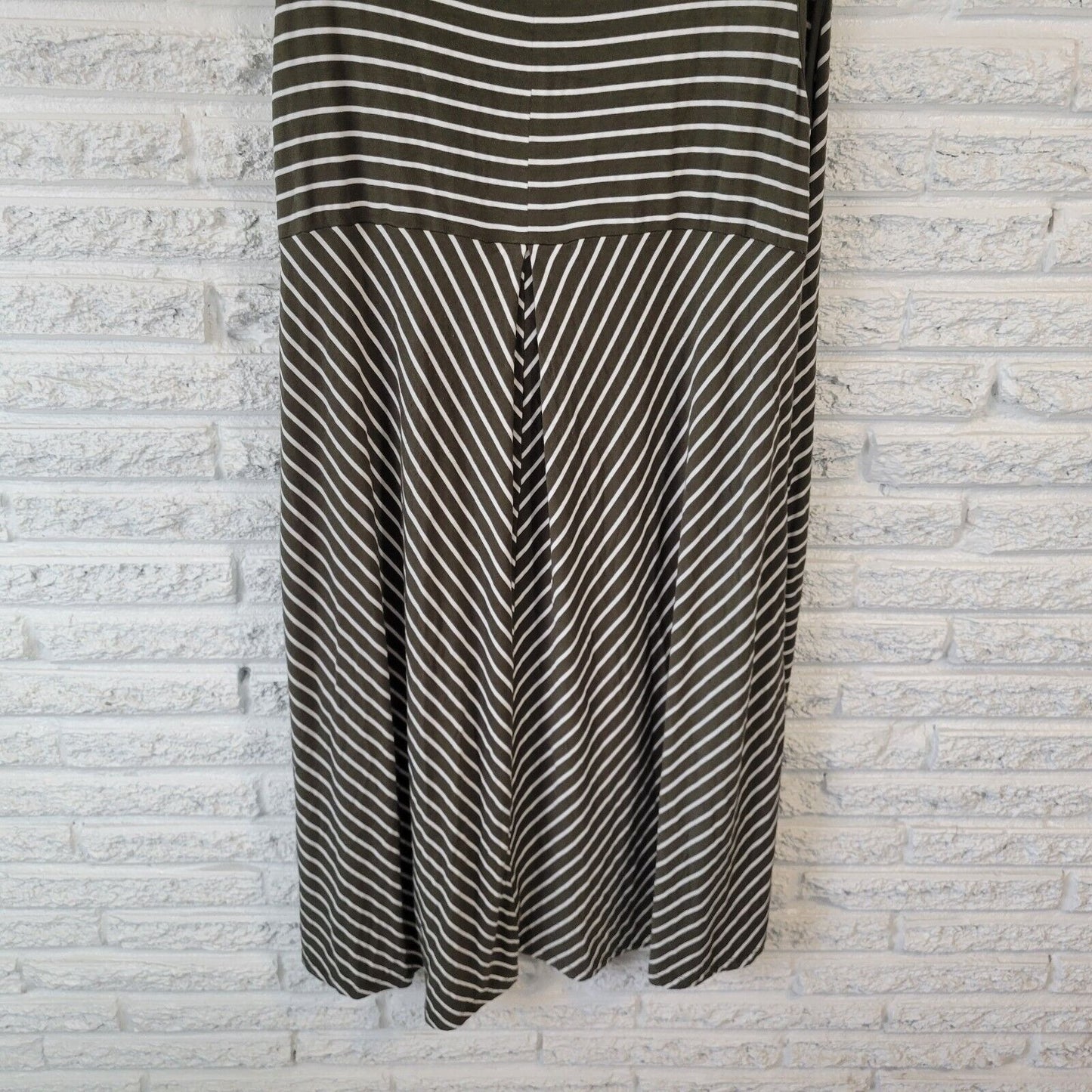 Nina Leonard Women Dress 2X Plus Sleeveless Shift Green White Stripe Lightweight