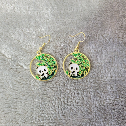 Panda Bear No. 1 Earrings One Pair Gold Tone Hanging Dangle Fish Hook Novelty