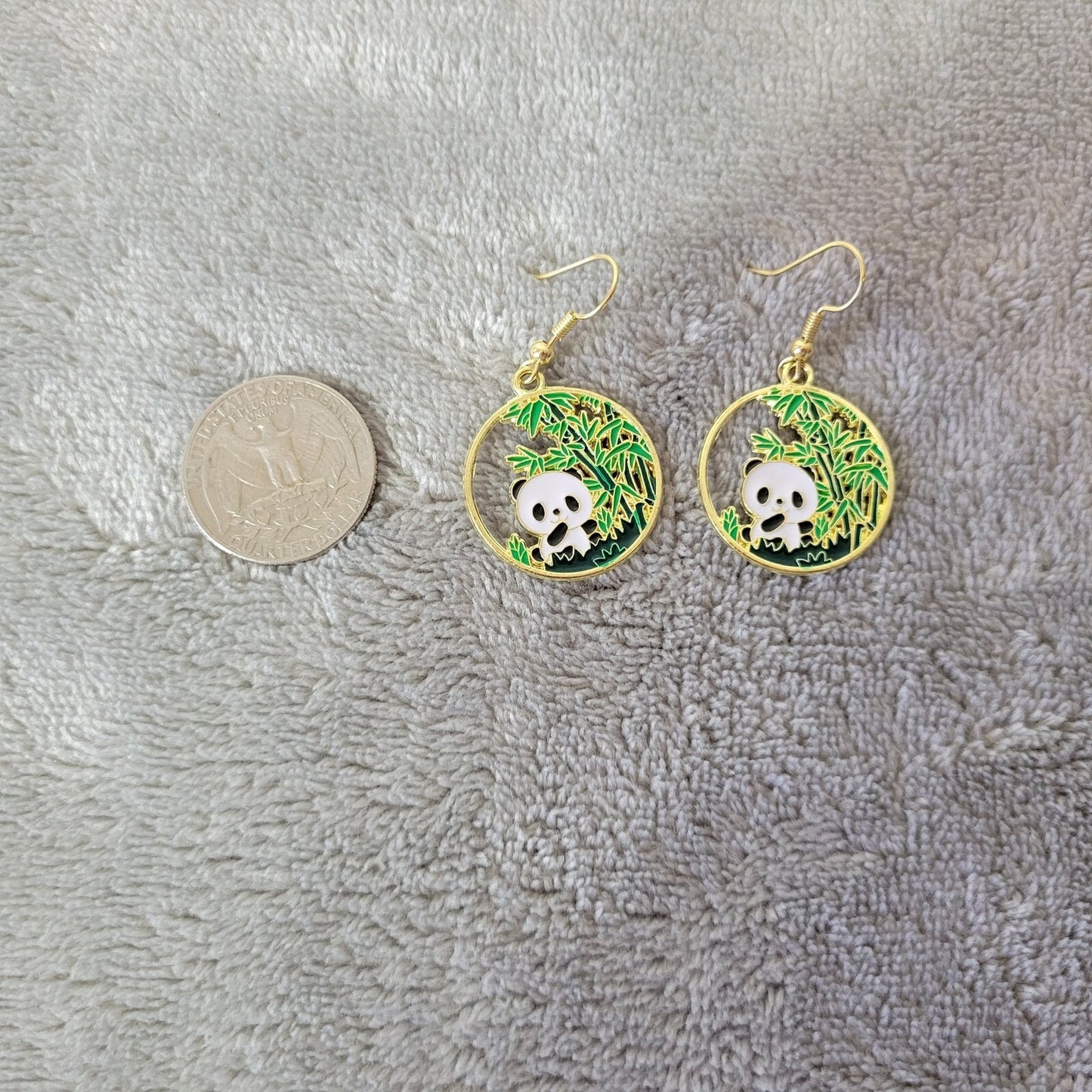 Panda Bear No. 1 Earrings One Pair Gold Tone Hanging Dangle Fish Hook Novelty