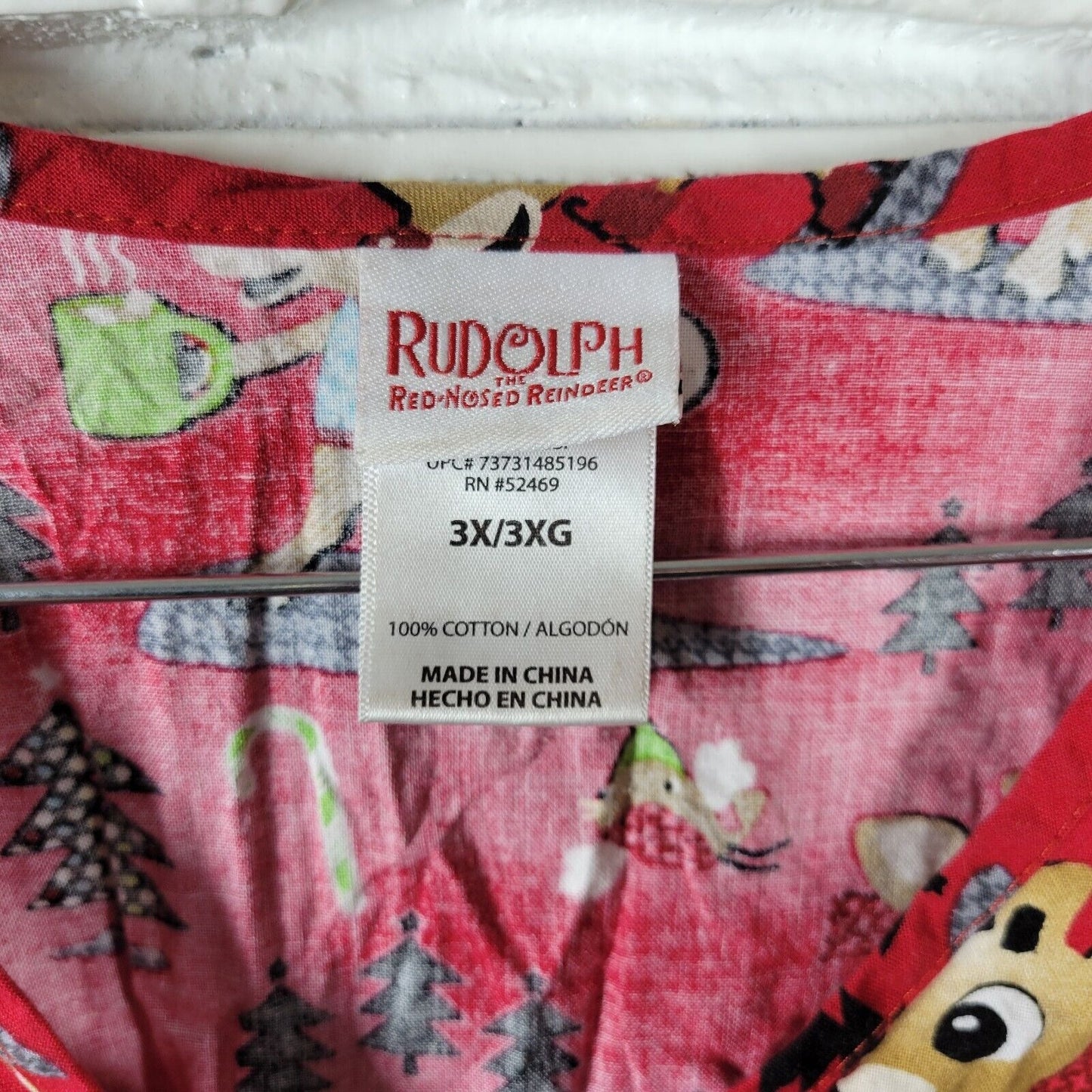 Christmas Rudolph Reindeer Unisex Scrub Top 3X Red Pockets Elastic Back Vet Tech