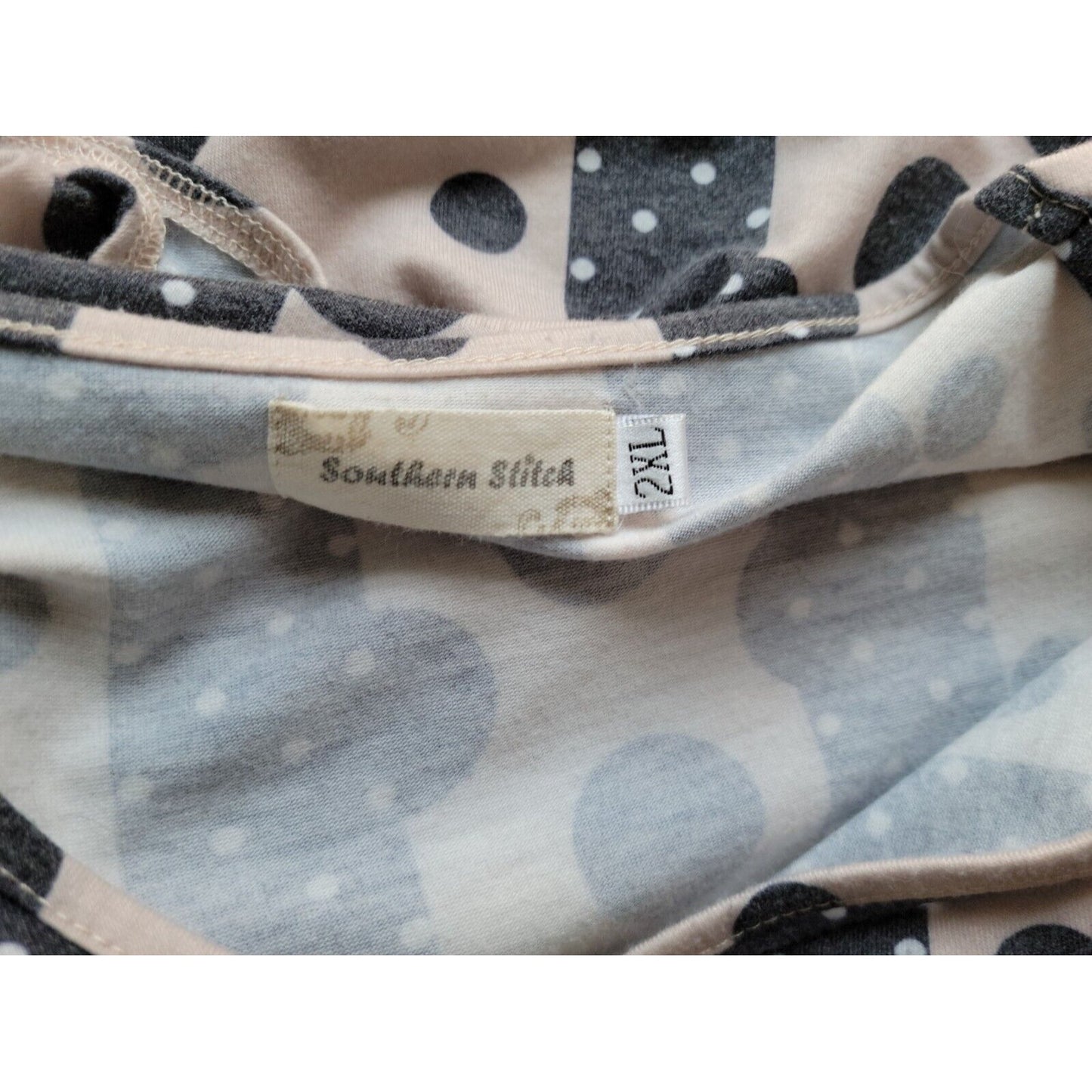 Southern Stitch Women Top 2XL Plus Tee Beige Geometric Pullover Short Sleeve