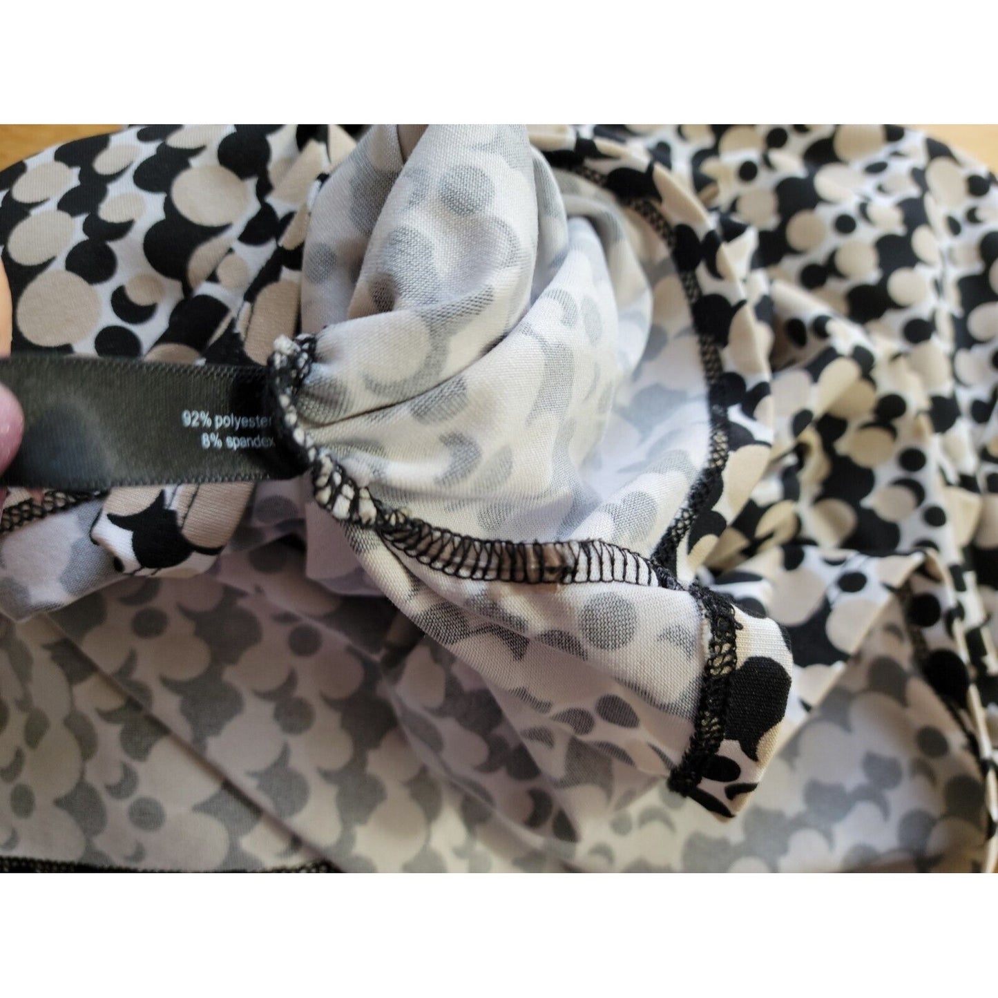 Fashion Bug Women Top 3X Plus Short Sleeve Pullover VNeck Black Geometric