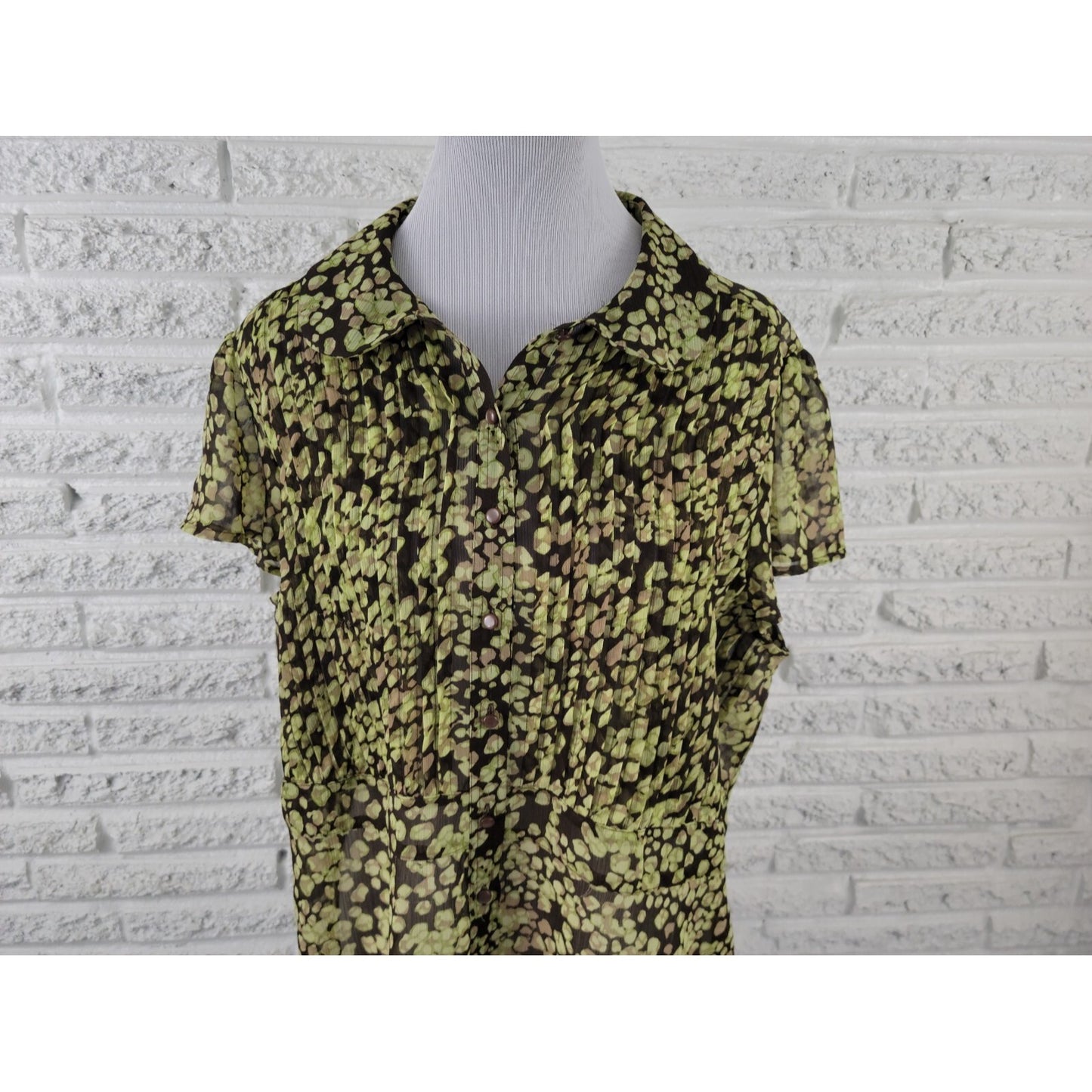 Apt 9 Womens Shirt 2X Plus Flutter Sleeve Button Up Green Watercolor Sheer