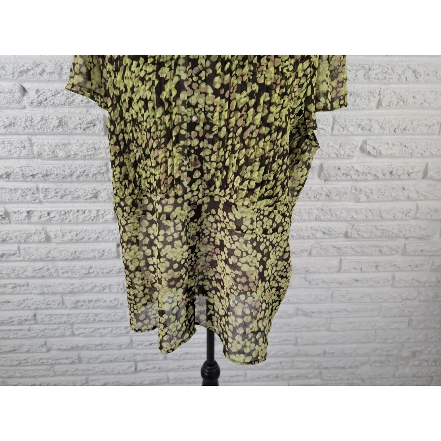 Apt 9 Womens Shirt 2X Plus Flutter Sleeve Button Up Green Watercolor Sheer