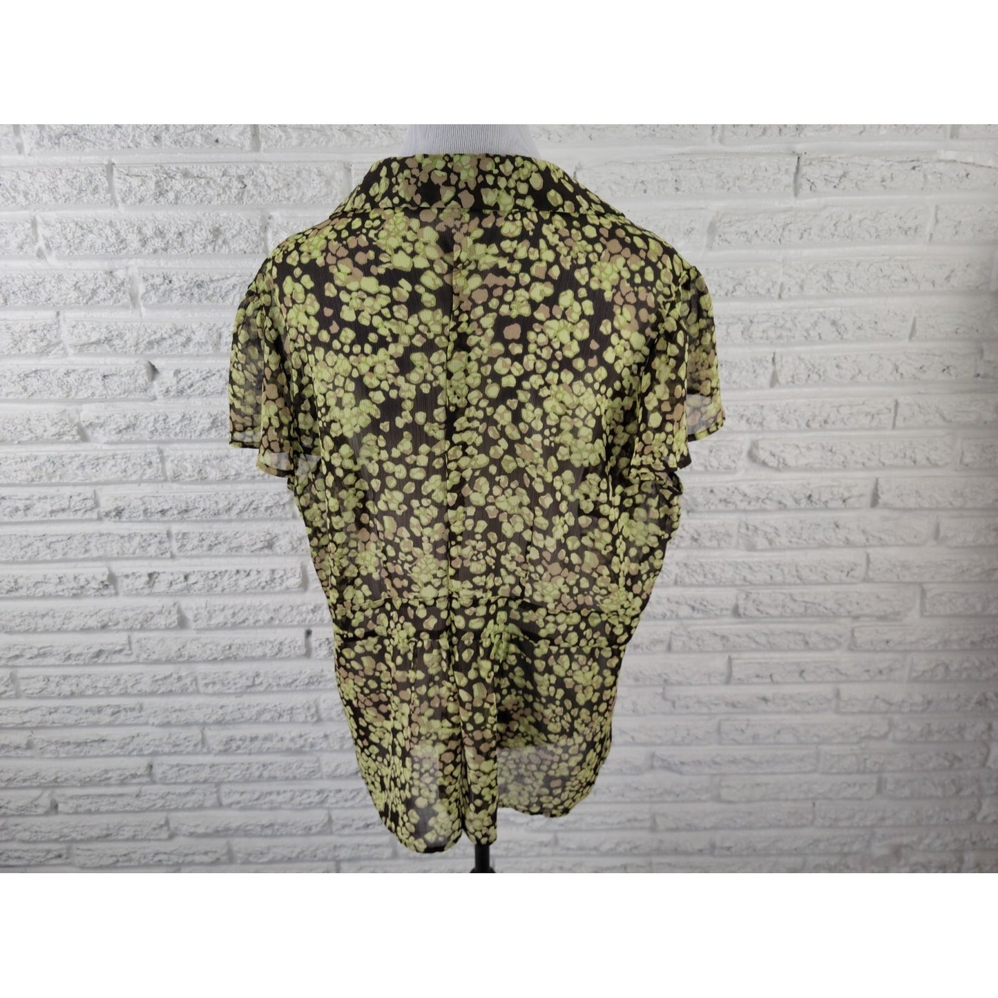 Apt 9 Womens Shirt 2X Plus Flutter Sleeve Button Up Green Watercolor Sheer