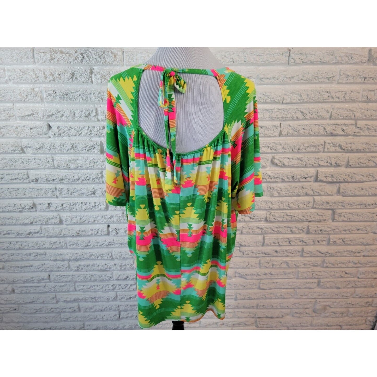 Sew In Love Womens Top 3X Tee Short Sleeve Southwestern Keyhole Green Geometric