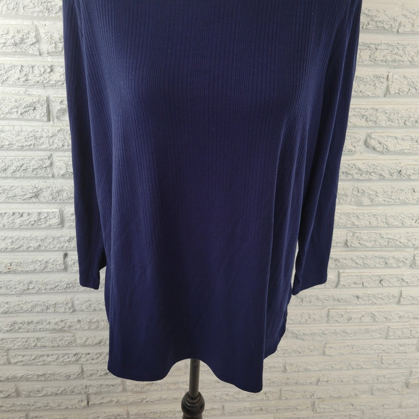 Liz Claiborne Womens Top XXL Plus 3/4 Sleeve Blue Knit Poly Blend Deco Buttons