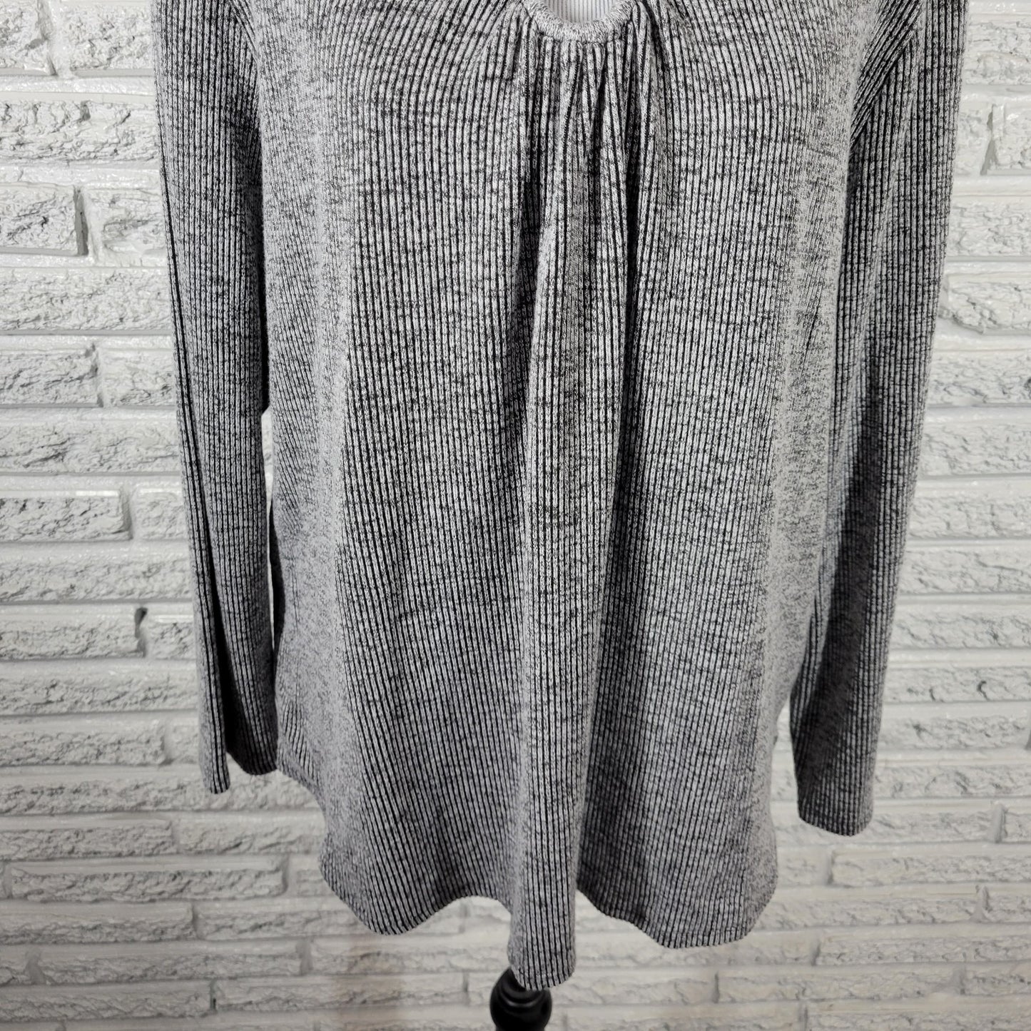 Ruby Rd Womens Sweater XL Long Sleeve Gray Ribbed Keyhole Casual Travel Comfy