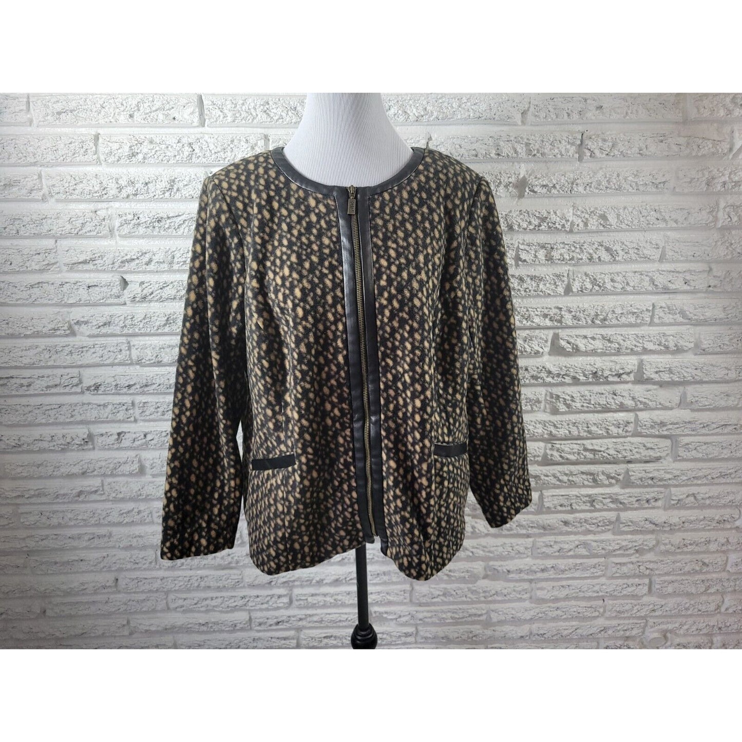 Bob Mackie Wearable Art Womens Jacket 1X Full Zip Fleece Black Animal Print