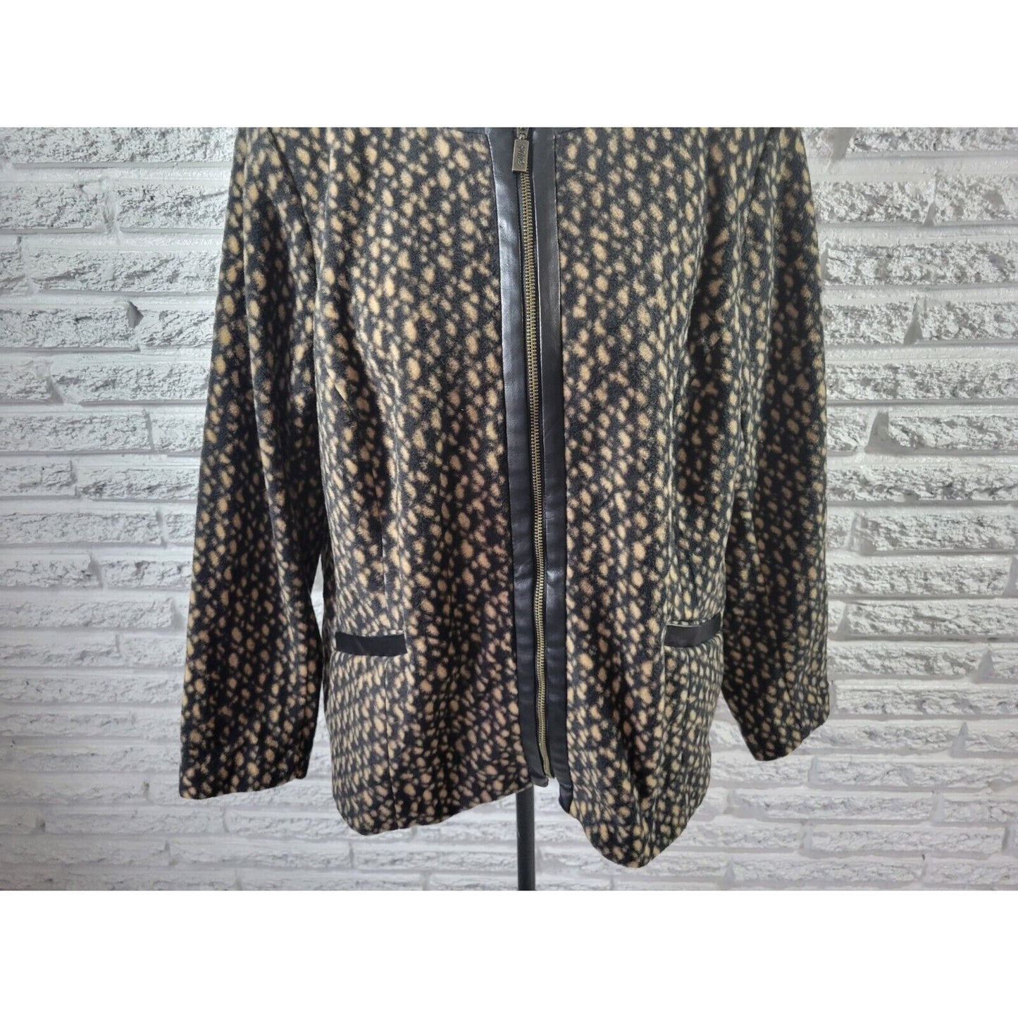 Bob Mackie Wearable Art Womens Jacket 1X Full Zip Fleece Black Animal Print
