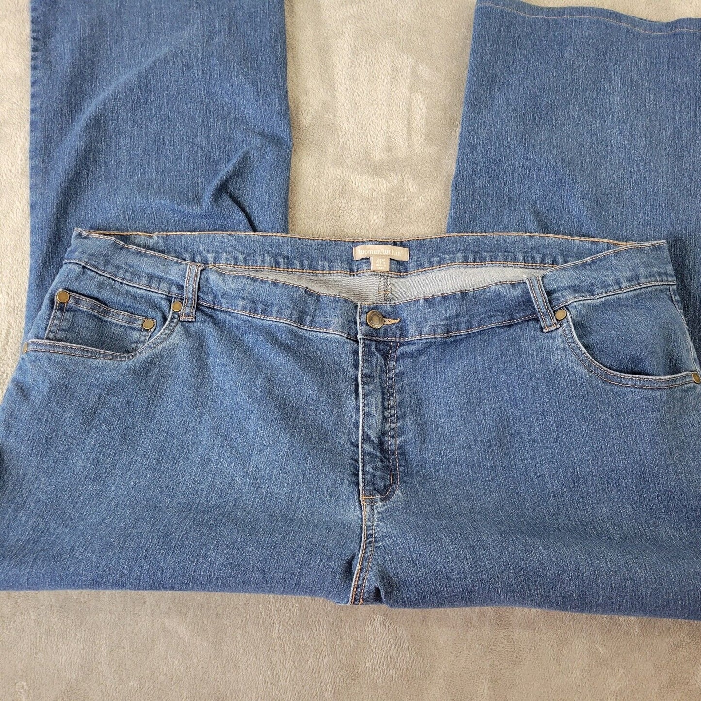 Woman Within Womens Jeans 22WP Petite Capri Straight Leg Medium Blue Denim Zip