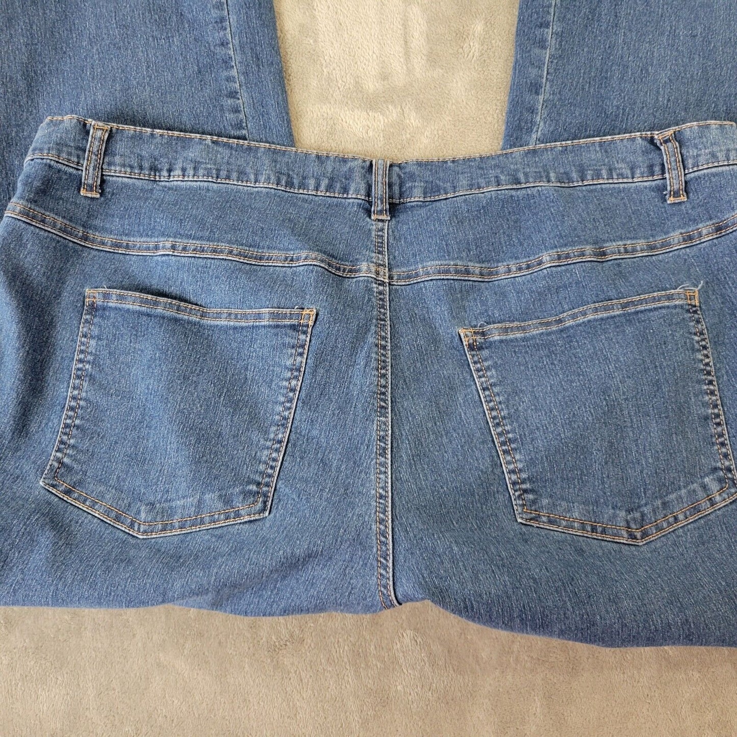 Woman Within Womens Jeans 22WP Petite Capri Straight Leg Medium Blue Denim Zip