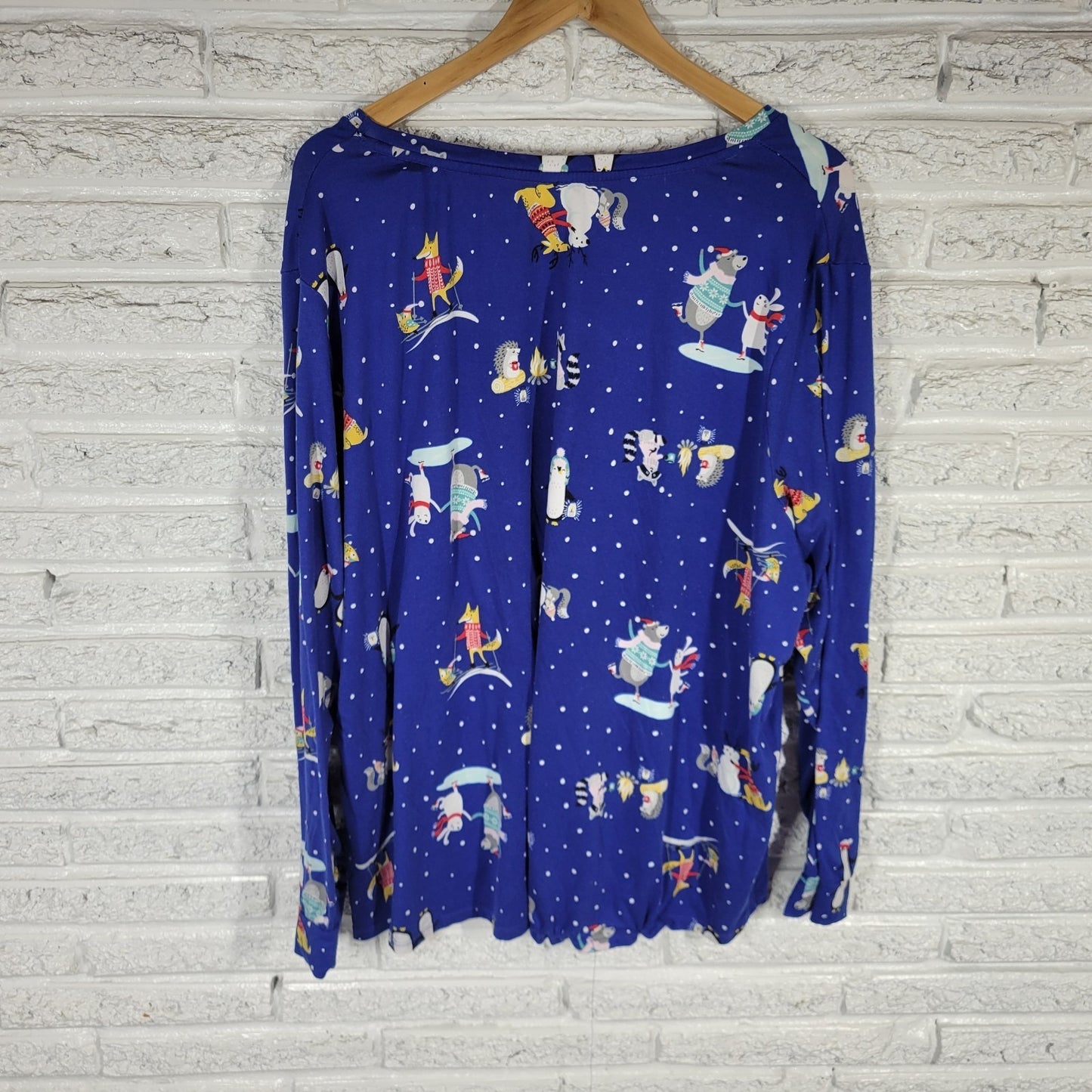 Secret Treasures Womens Pajama Top 3X Plus Poly Blend Blue Animals Winter Comfy