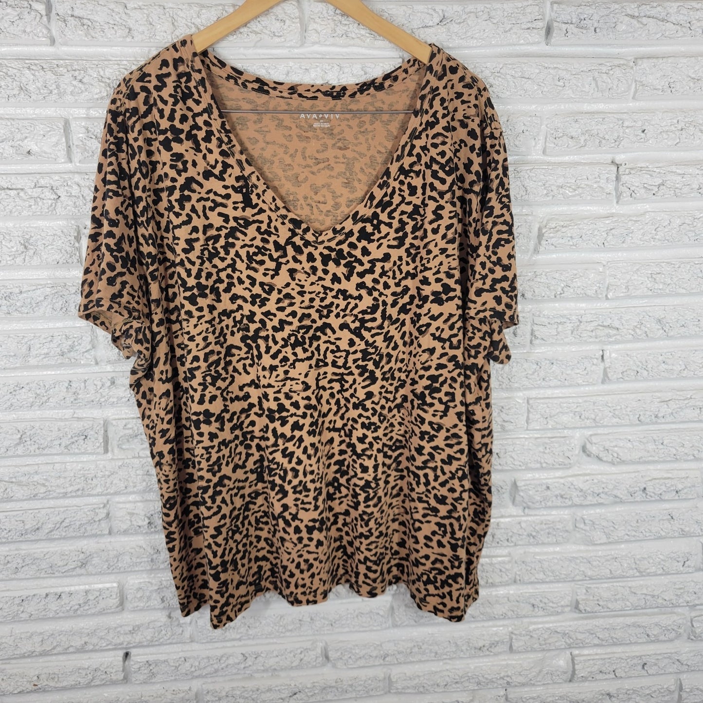 Ava Viv Womens Top 3X Plus Tee Short Sleeve Tan Animal Print Comfy Cotton Casual