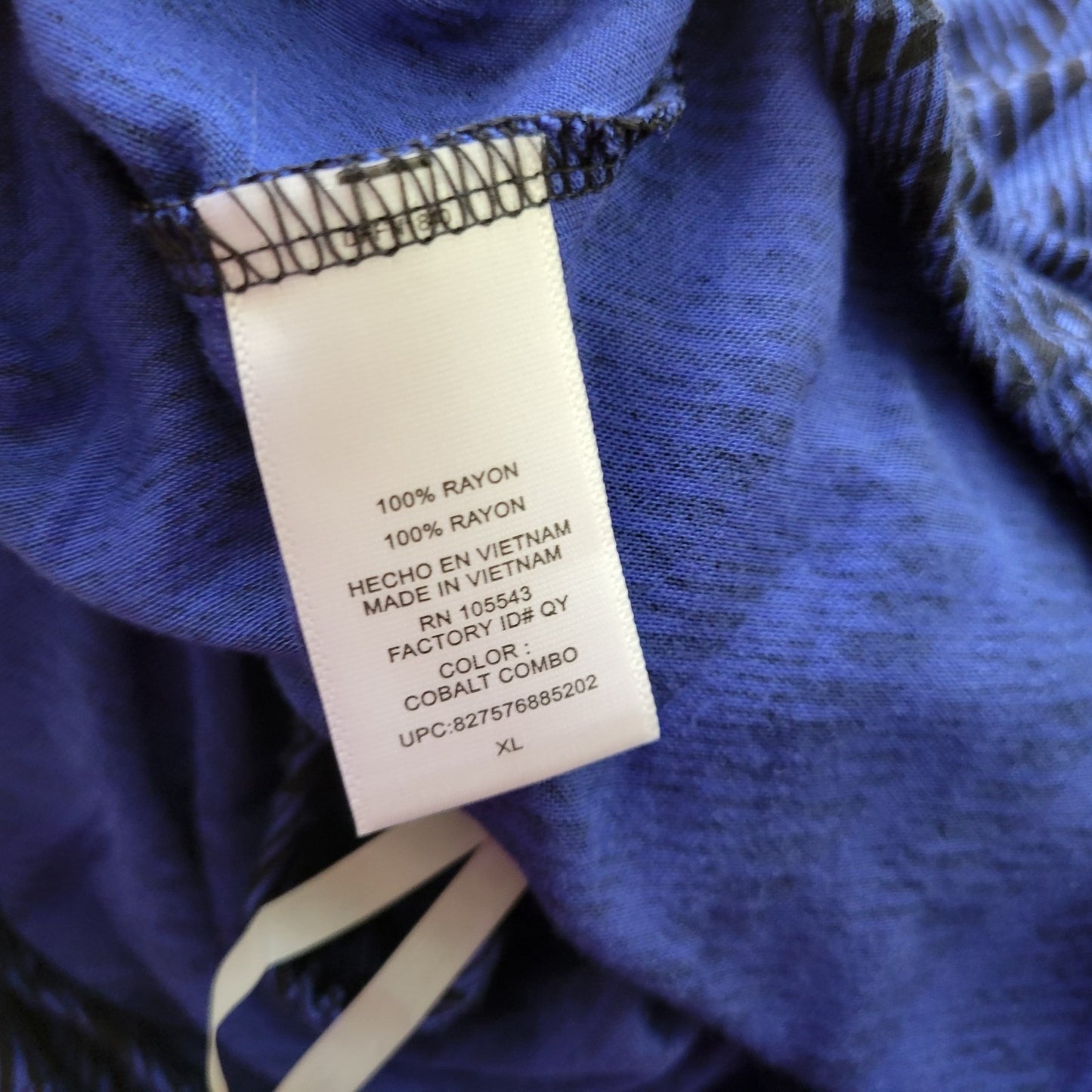 Daisy Fuentes Women's XL Top Tunic Blue Geometric Rayon Long Sleeve Lightweight