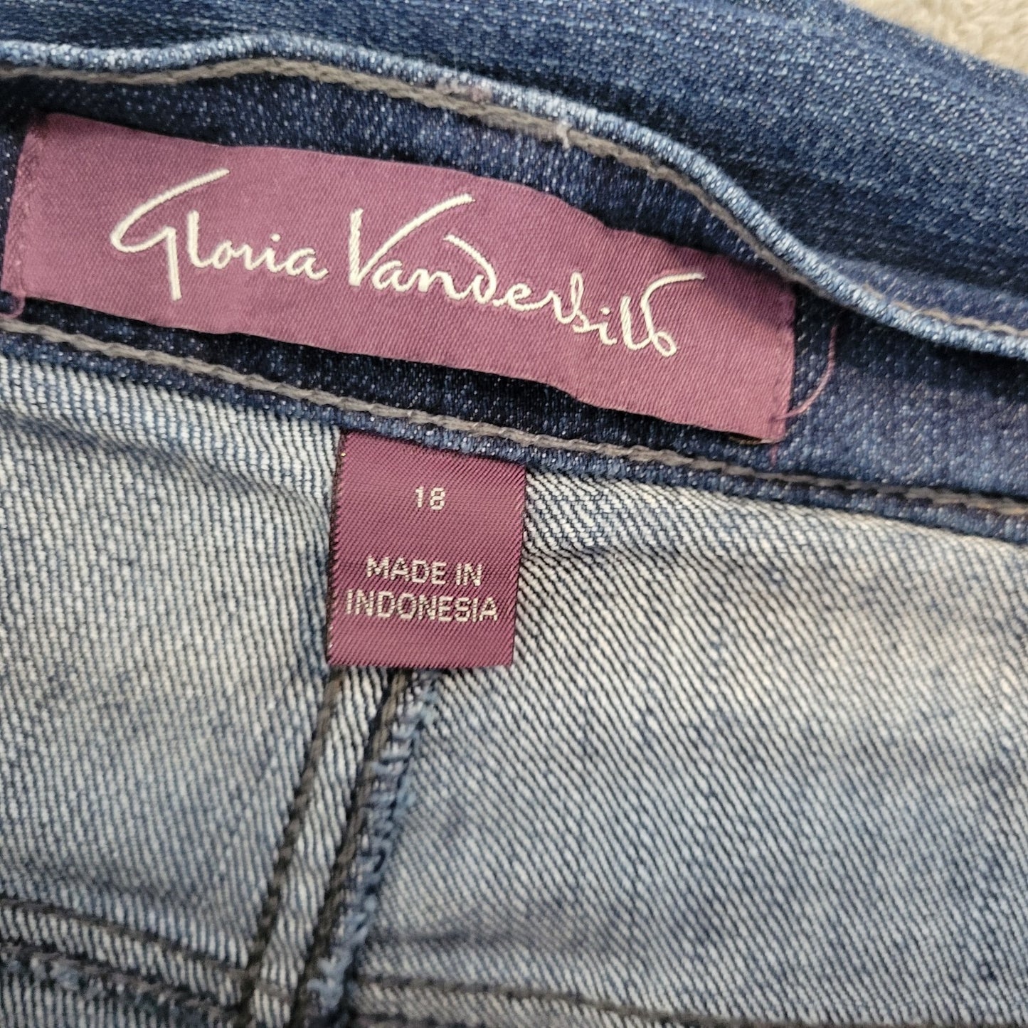 Gloria Vanderbilt Amanda Women Jeans 18 Crop Straight Leg Dark Blue Denim Zip Fly