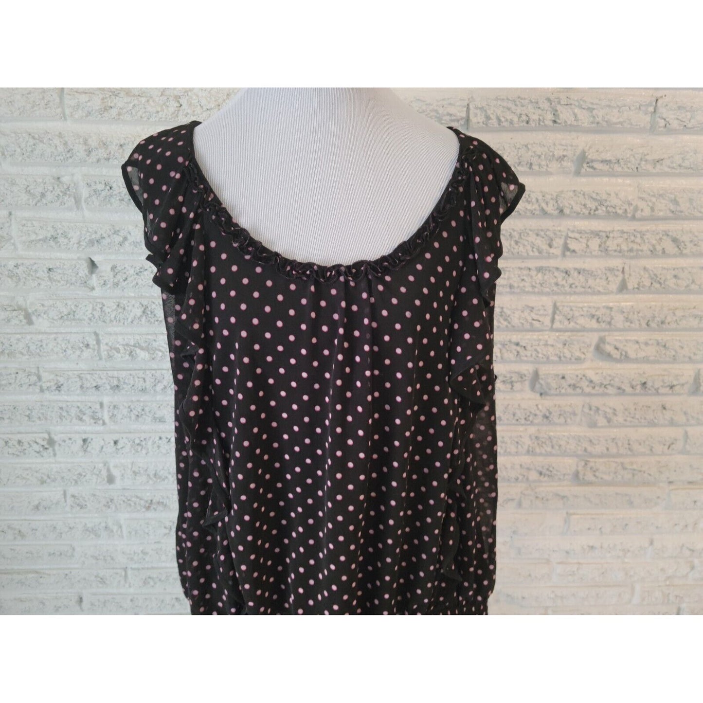 Elle Womens Top 2X Plus Sleeveless Peplum Black Polka Dot Sleeveless Ruffle Neck