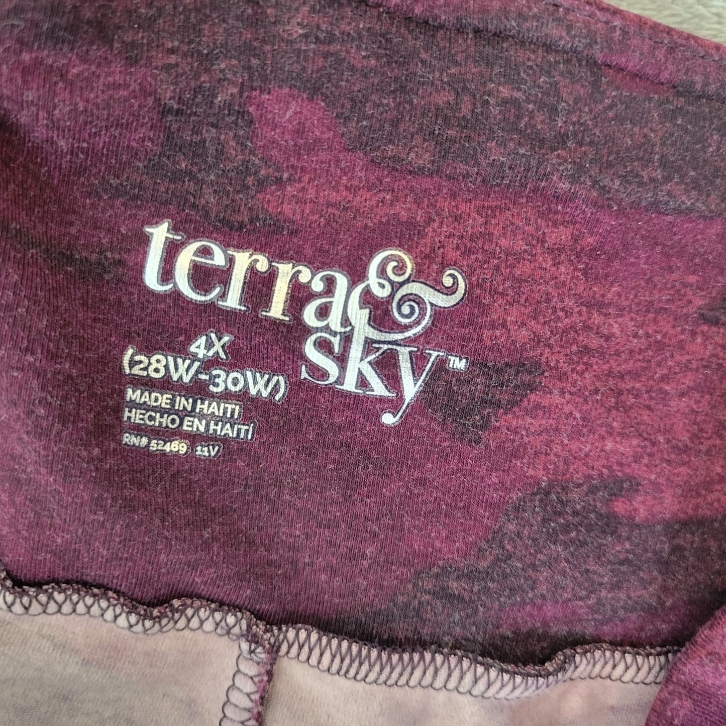 Terra Sky Womens Pants 4X Plus Leggings Cropped Capri Burgundy Camouflage Comfy