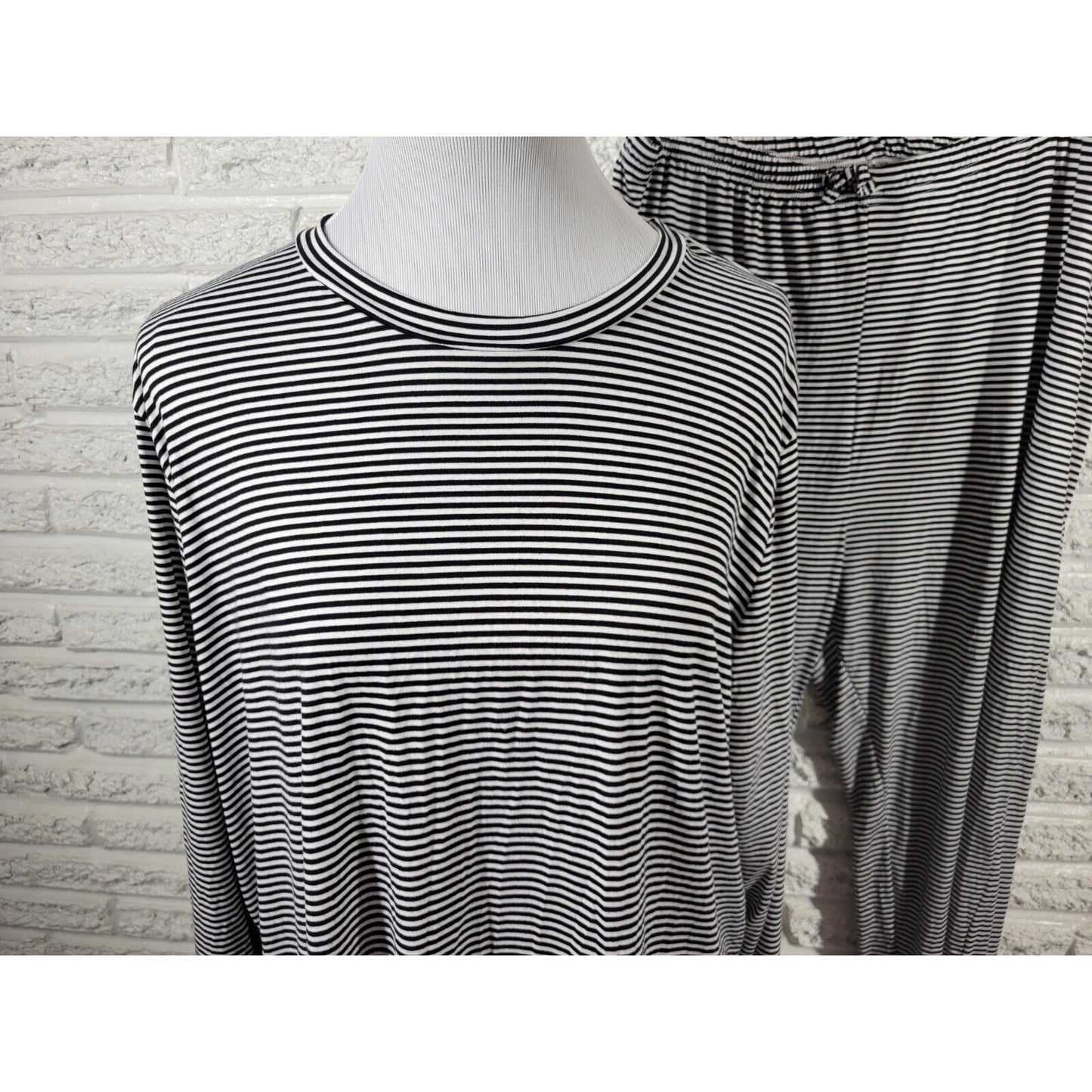 Real Essentials Womens Pajama Set 1X Black White Stripe Loungewear Poly Blend