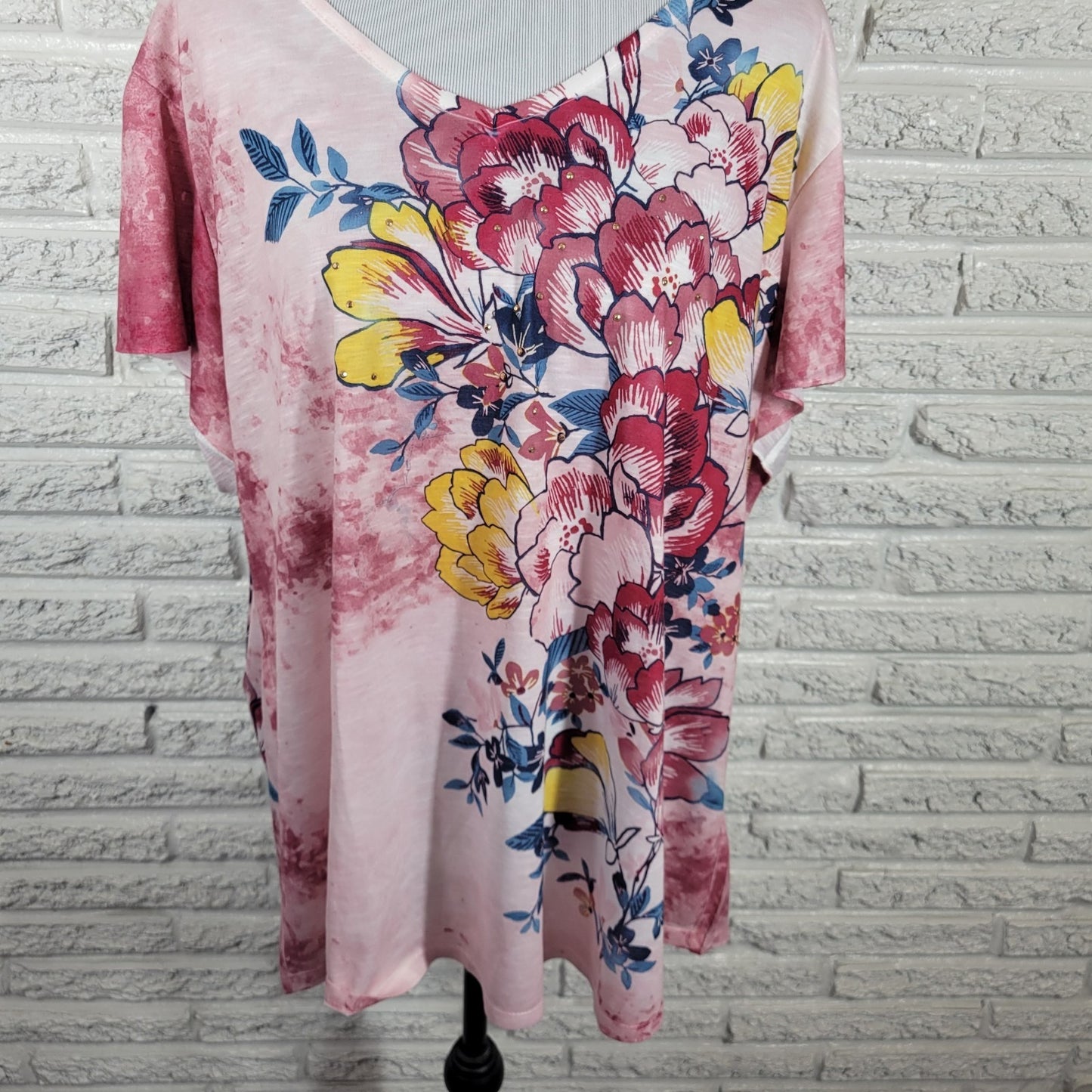 Terra Sky Womens Top 2X Plus Tee Flutter Sleeve Pink Floral Studded Lightweight