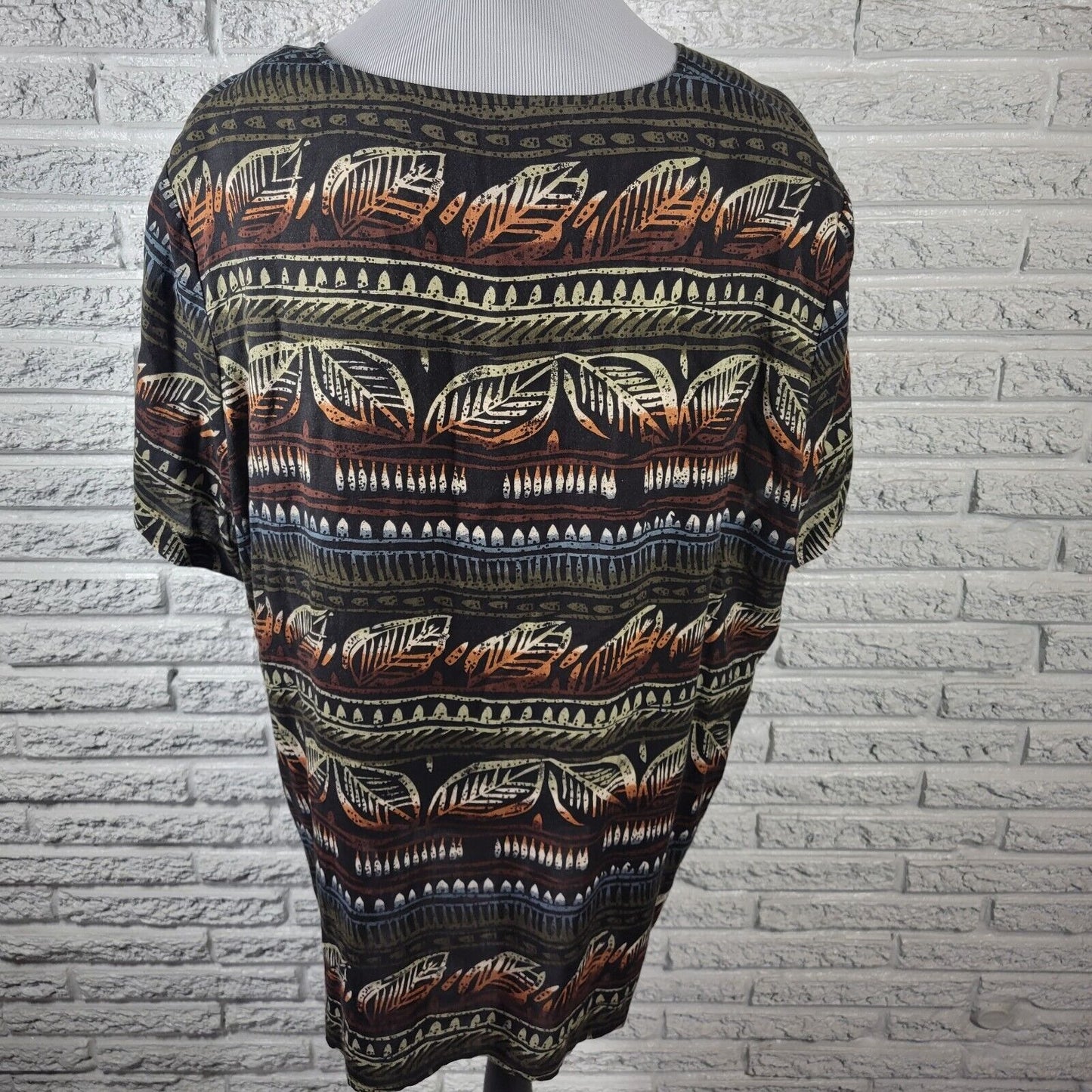 Sag Harbor Women Top 2X Plus Short Sleeve Black Geometric Button Up Office Rayon