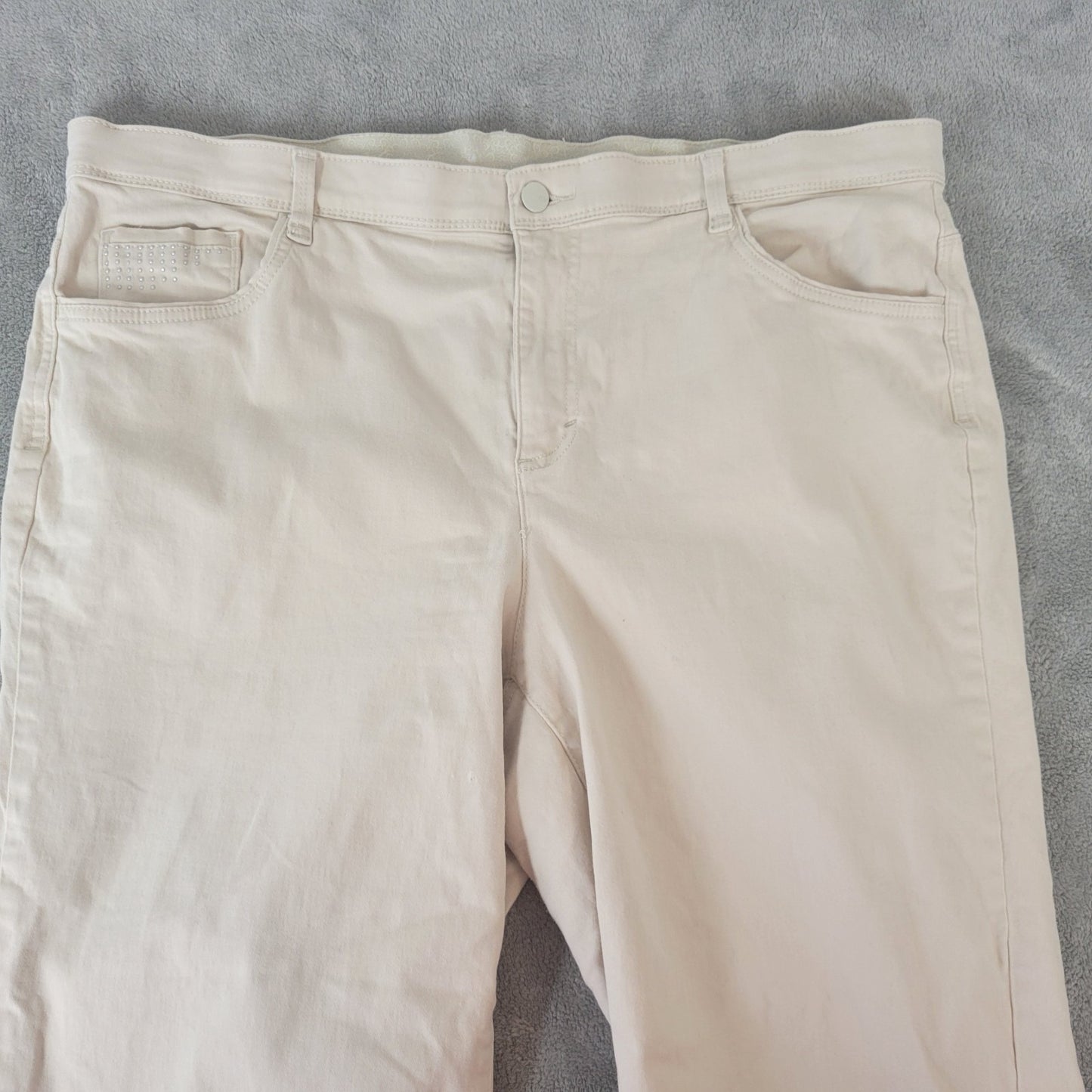 Gloria Vanderbilt Womens Shorts 18W Plus Skimmer Beige Studded Zip Fly Pockets