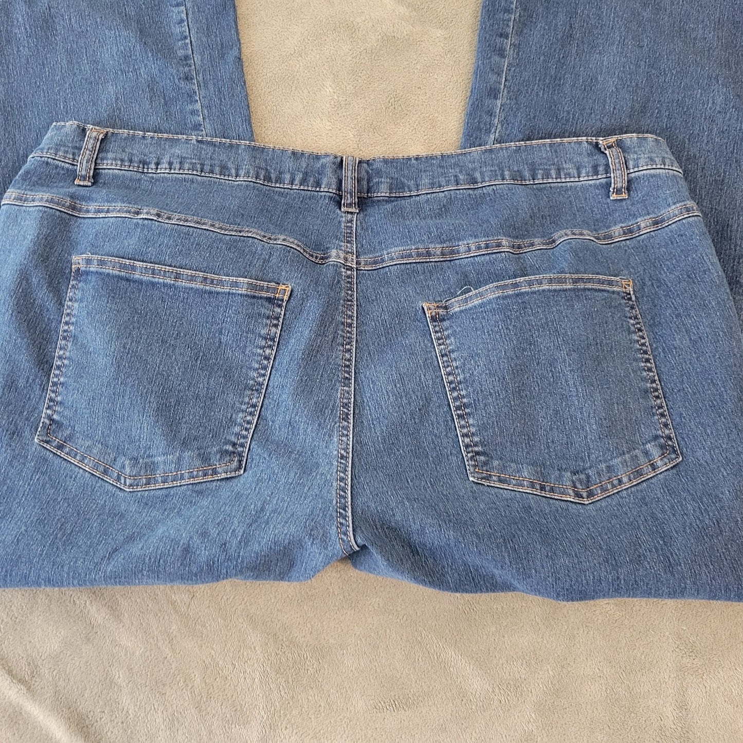 Woman Within Womens Jeans 22WP Petite Plus Capri Medium Blue Denim Zip Fly Comfy