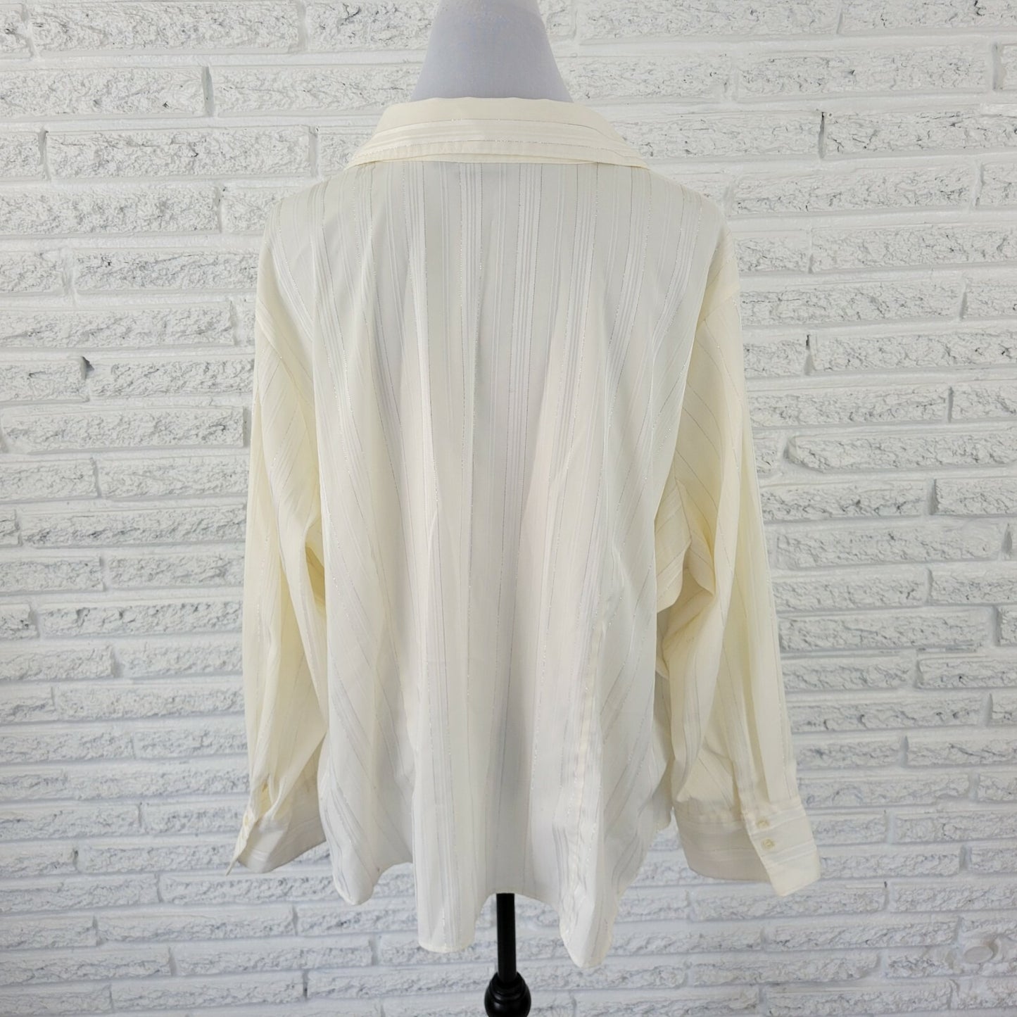 Apt 9 Womens Shirt 3X Plus Button Up Long Sleeves White Striped Metallic Office