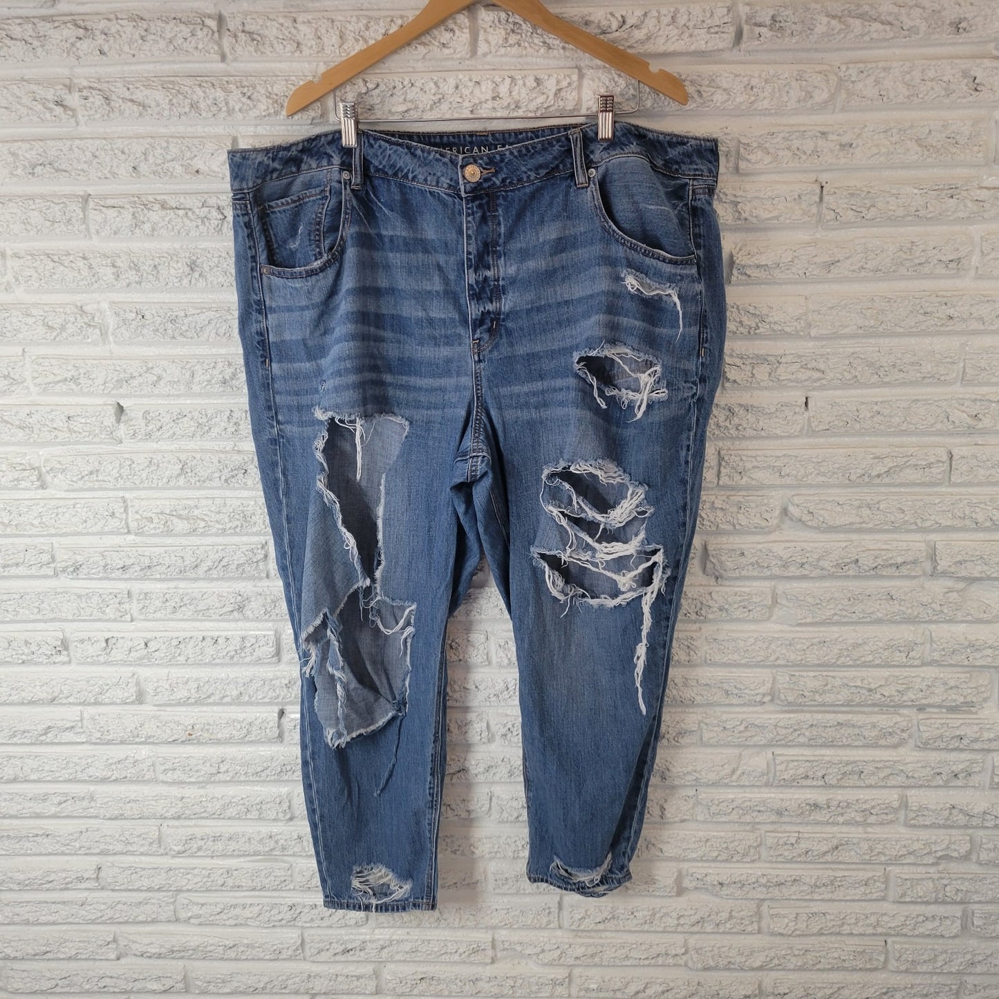 American Eagle Womens Jeans 24 Short 24WP Distressed Destroyed Blue Denim Button