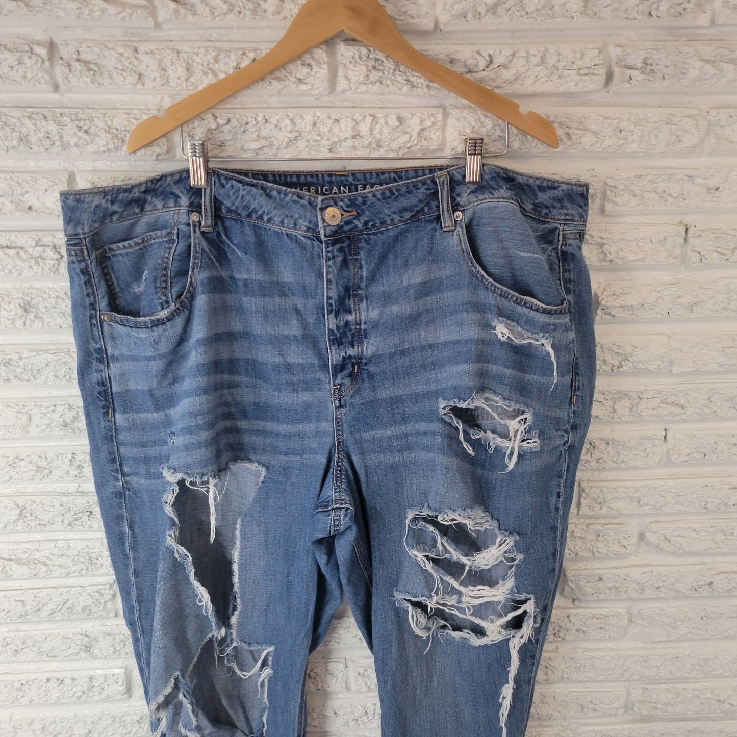 American Eagle Womens Jeans 24 Short 24WP Distressed Destroyed Blue Denim Button