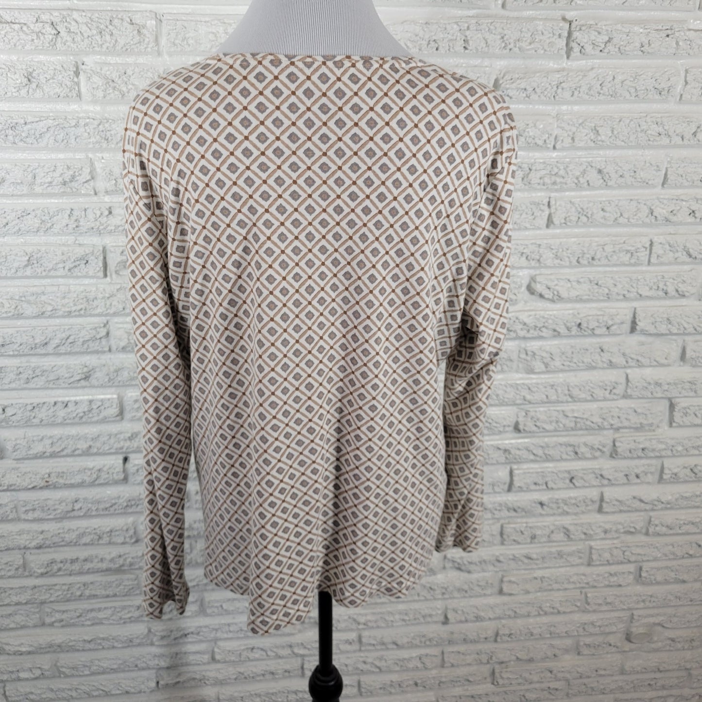 Croft Barrow Womens Top Extra Large XL Tee Long Sleeve Gray Tan Geometric Cotton