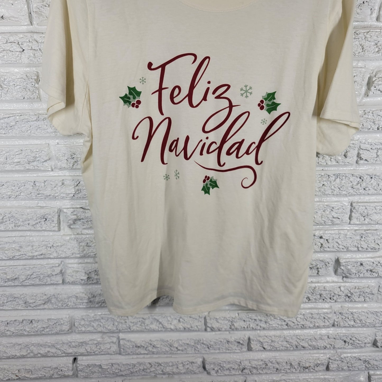 Christmas Zoe Liv Womens Top XXL Plus Tee White Feliz Navidad Cotton Blend Comfy