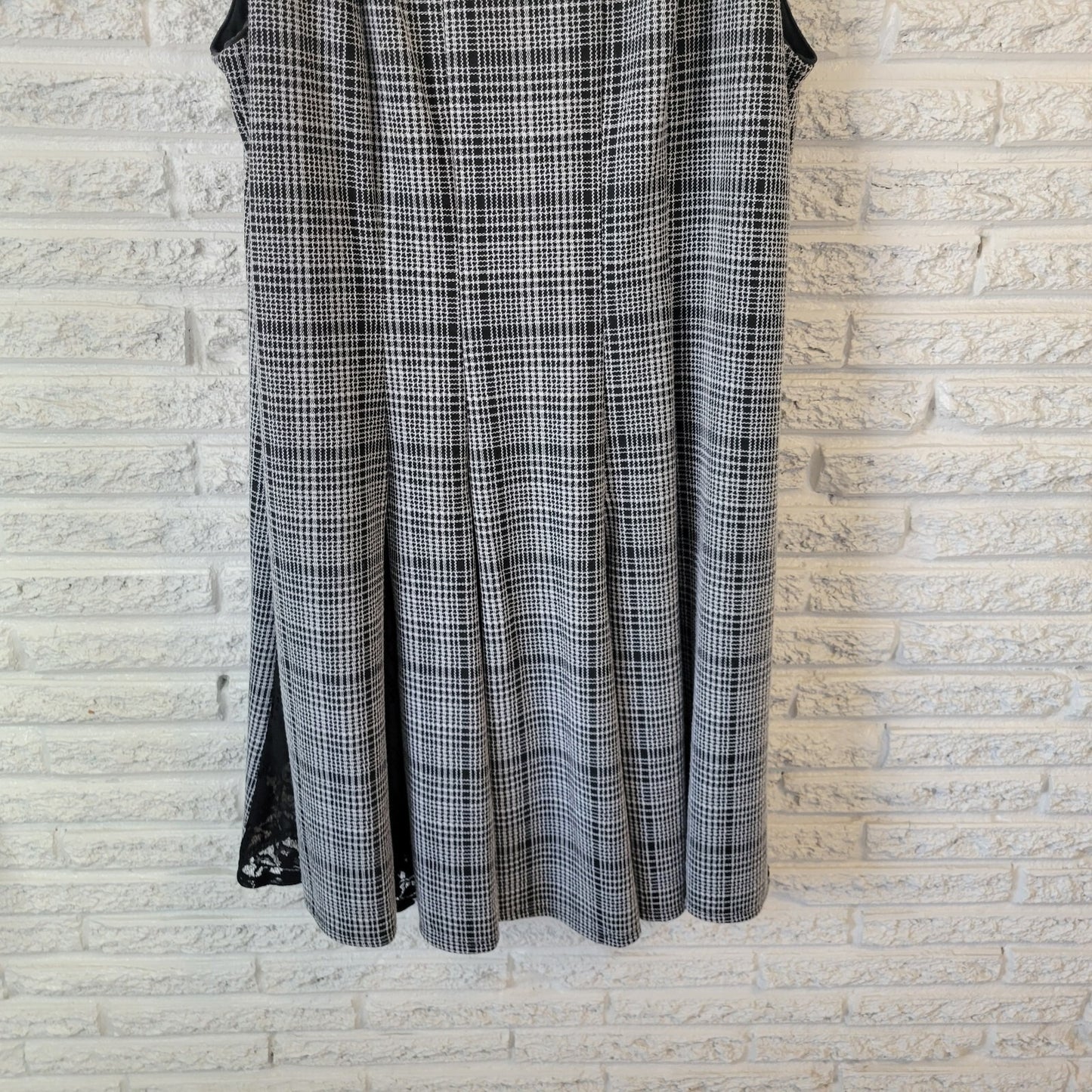 Roz Ali Womens Dress 18 Sleeveless Fit Flare Black Plaid Lace Panels Zip Pleated