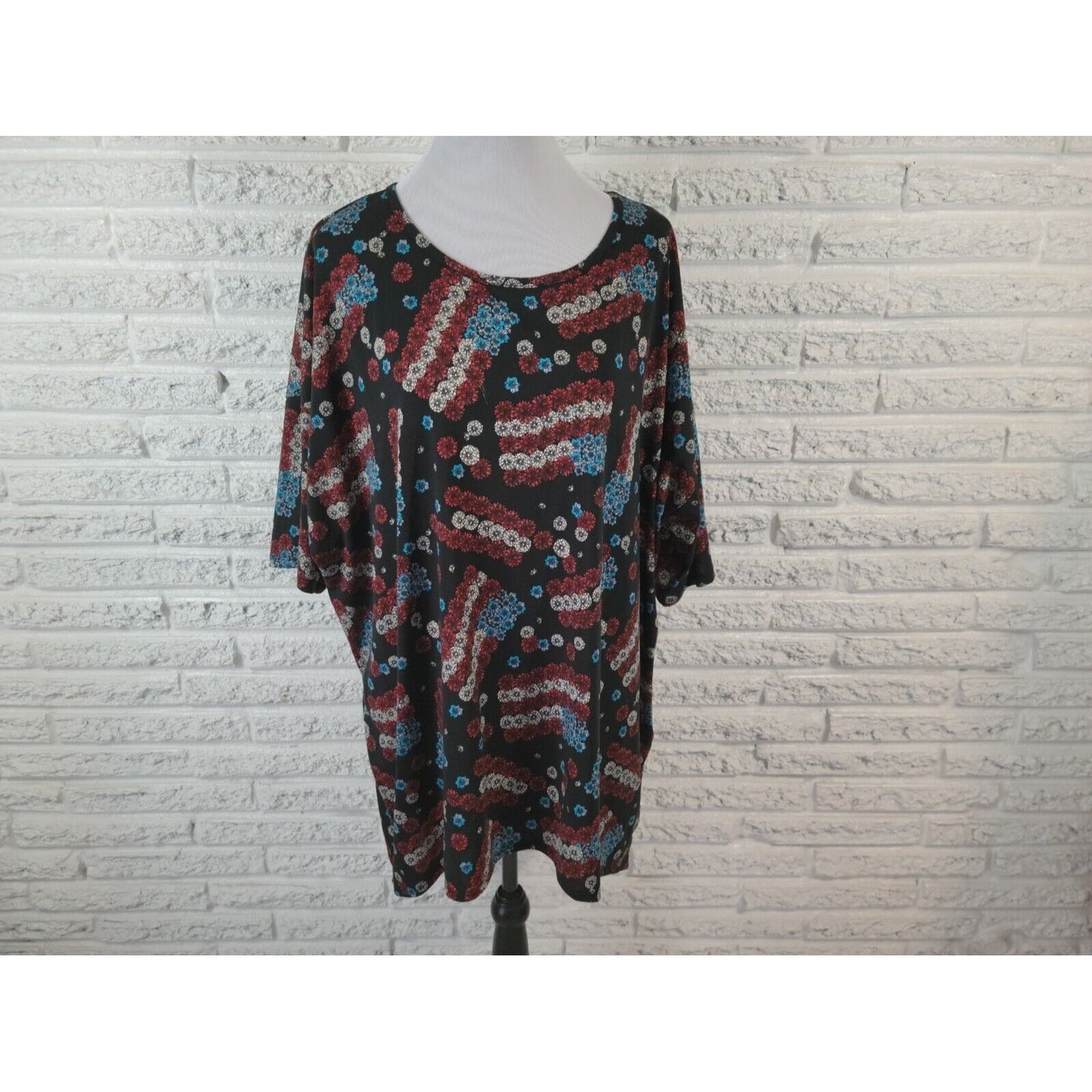 Patriotic Lularoe Women Top 3XL Tunic Tee Short Sleeve Black Red Asymmetric
