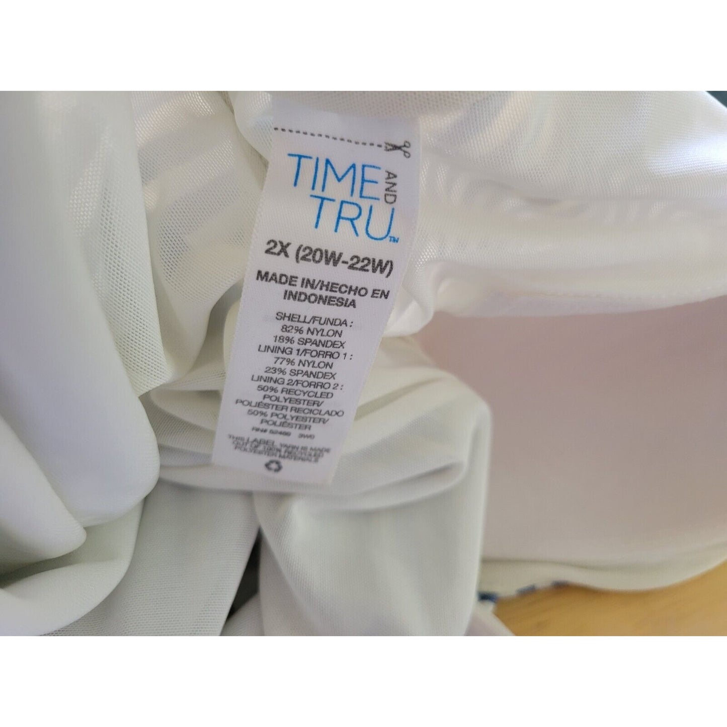 Time Tru Womens Swimsuit 2X 20W 22W Plus One Piece Blue Stripe Lined Keyhole Bra