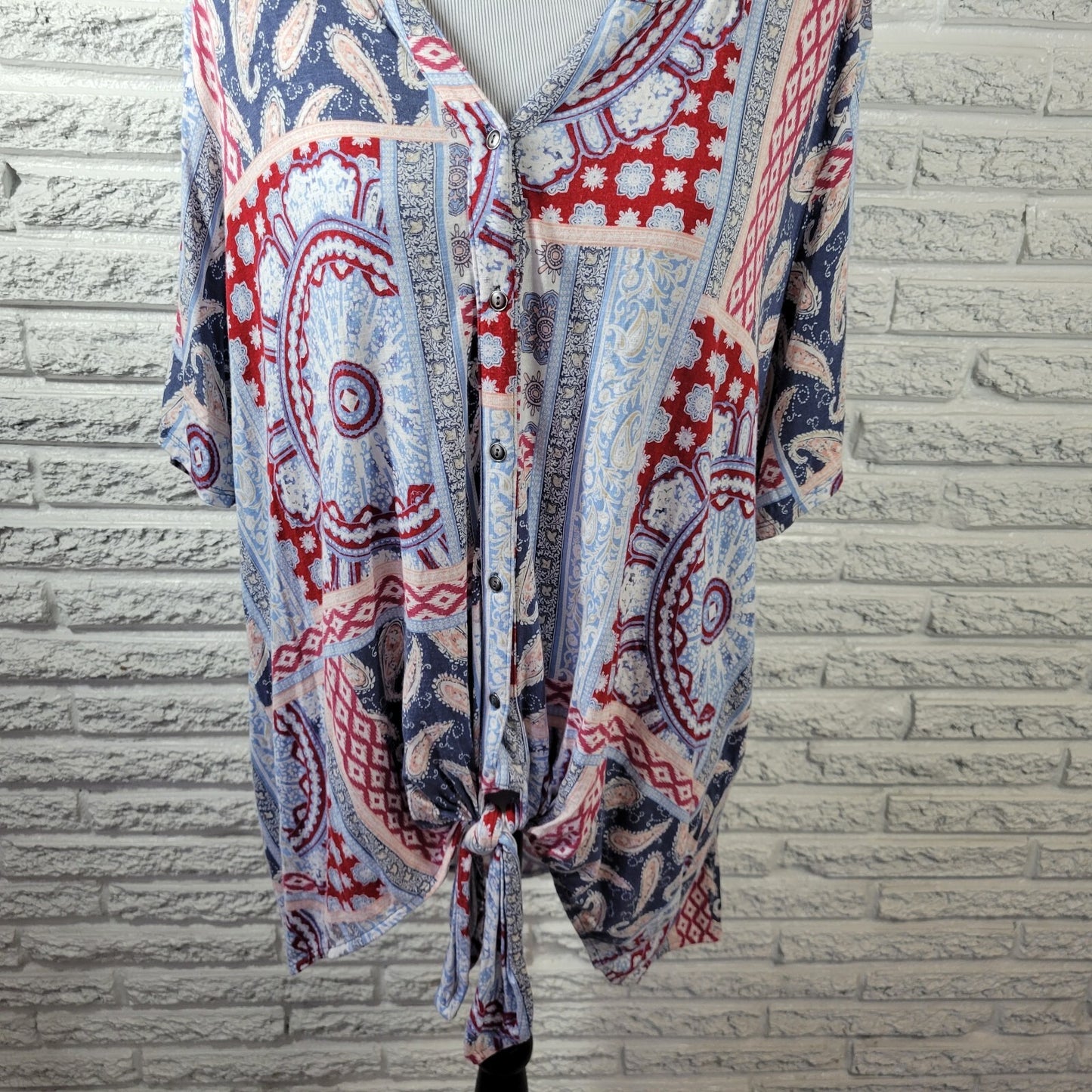 Est 1946 Women Top 22W 24W Plus Blue Red Paisley Geometric Asymmetric Tied Hem