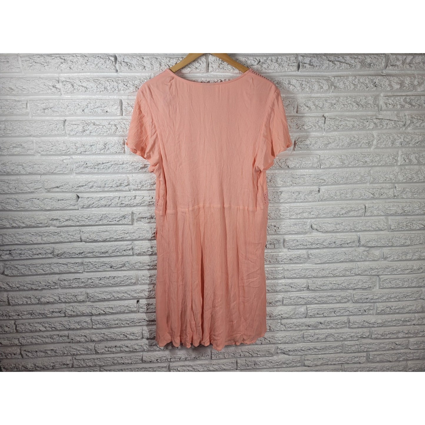Torrid Womens Dress 1 1X Plus Flutter Sleeve Pink Crochet Lined Crinkle Lace