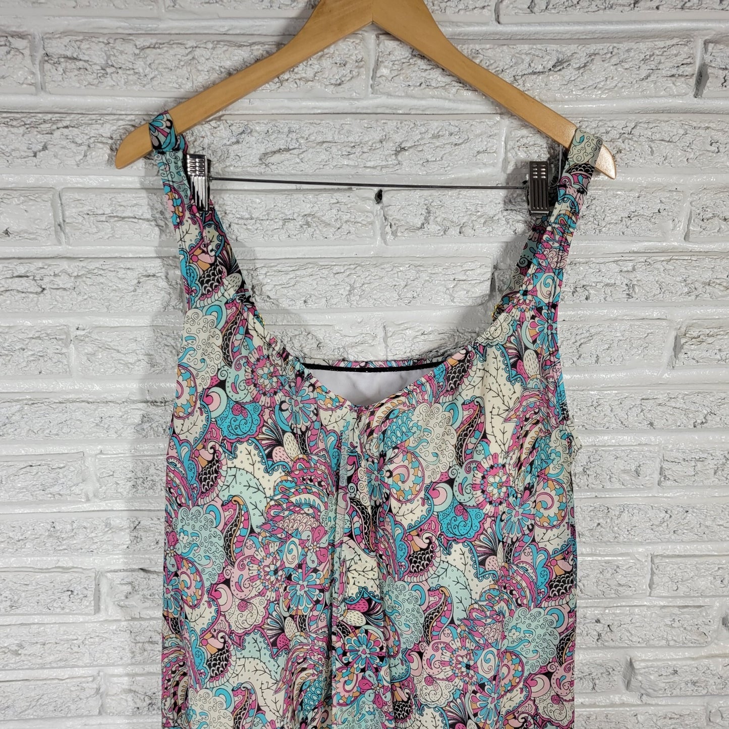 Shore Fit Womens Swim Top 22W Plus Adjustable Wide Strap Blue Pink Paisley Bra