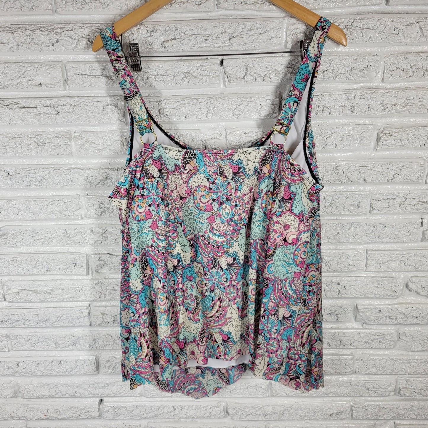 Shore Fit Womens Swim Top 22W Plus Adjustable Wide Strap Blue Pink Paisley Bra