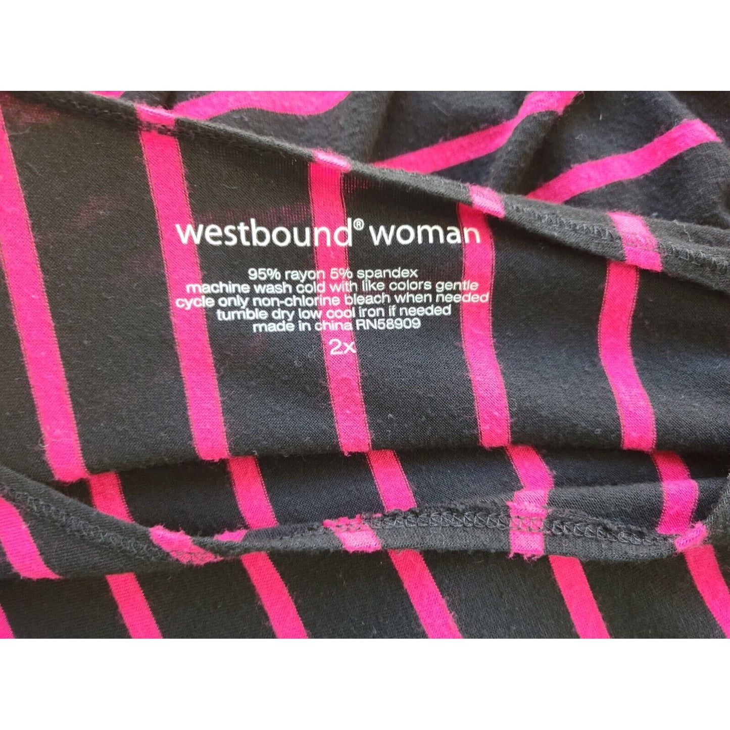 Westbound Women Top 2X Plus Baby Doll Pullover Asymmetric Geometric Red Stripe