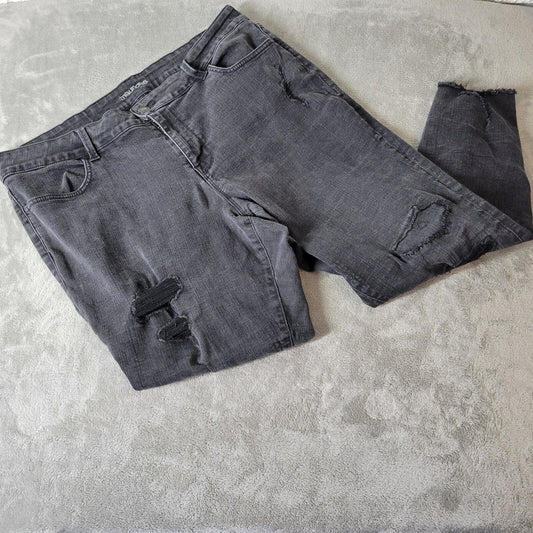 Maurices Women Jeans 22W Plus Cropped Black Denim Distressed Raw Hem Zip Fly