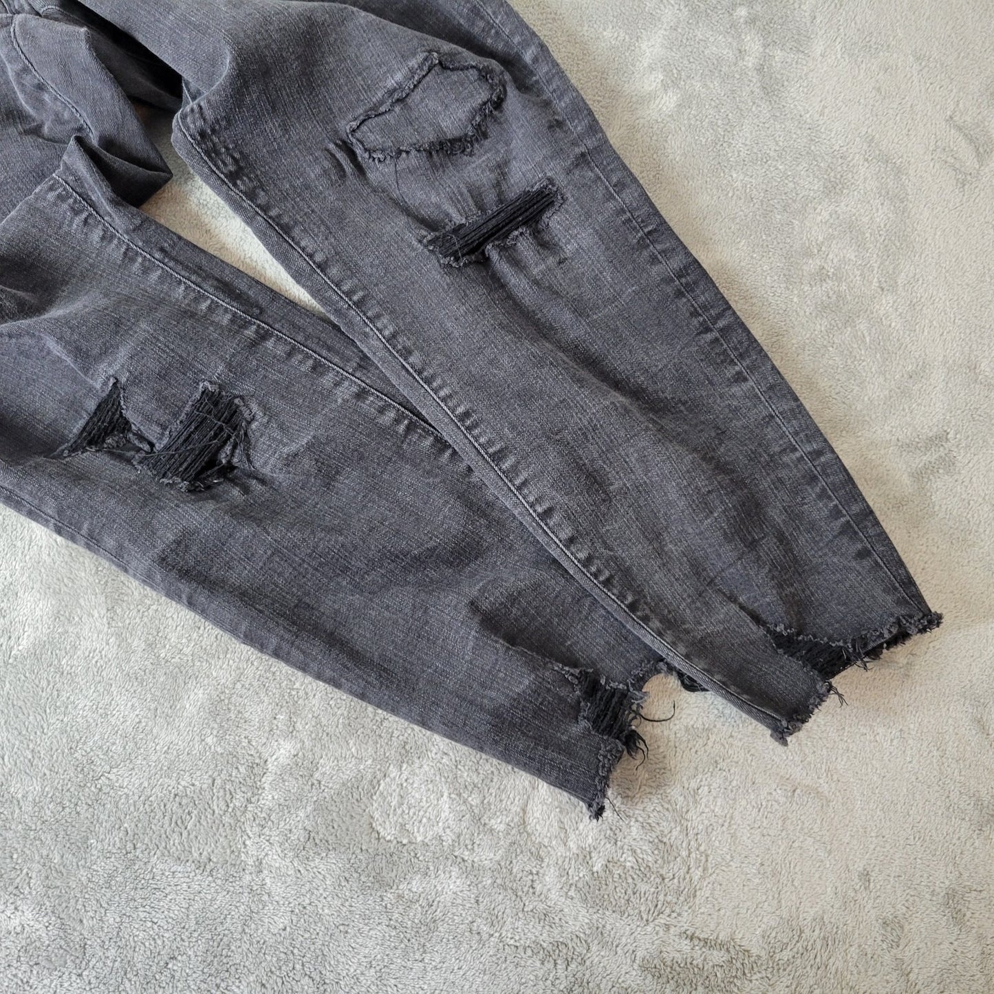 Maurices Women Jeans 22W Plus Cropped Black Denim Distressed Raw Hem Zip Fly