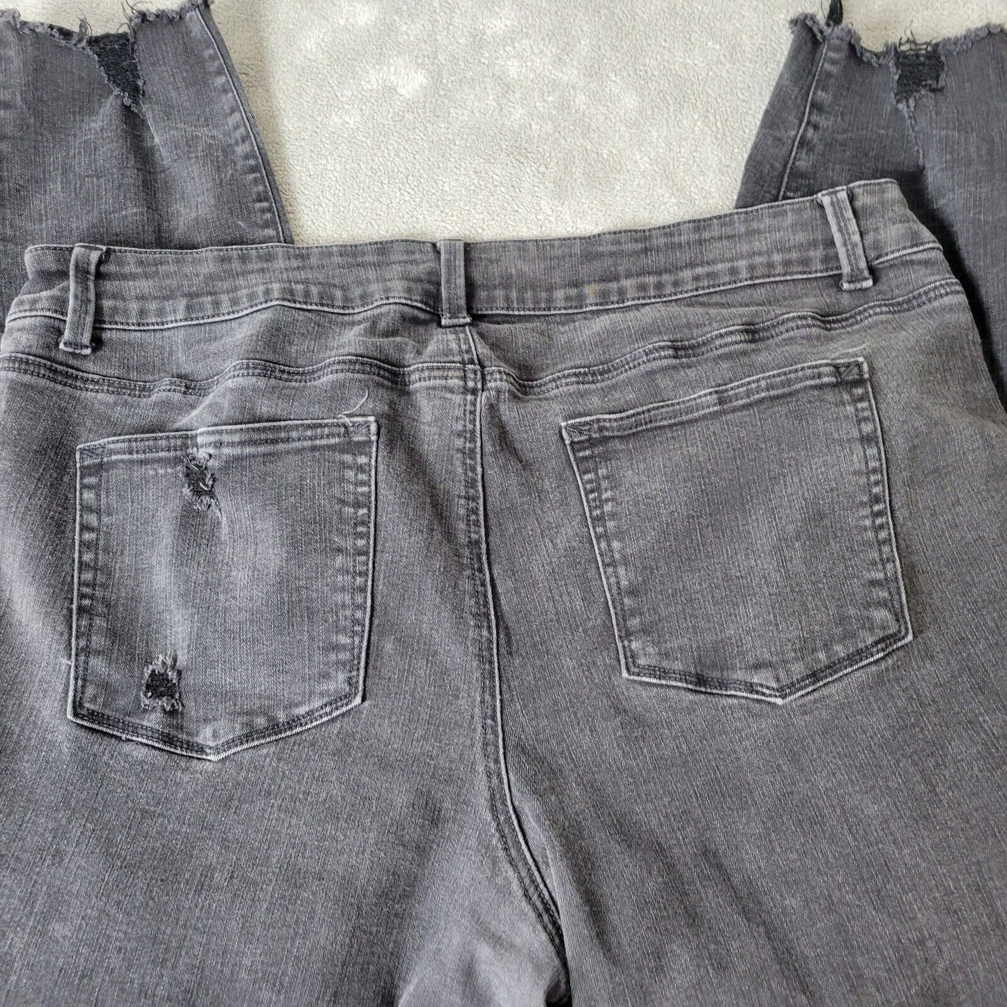 Maurices Women Jeans 22W Plus Cropped Black Denim Distressed Raw Hem Zip Fly