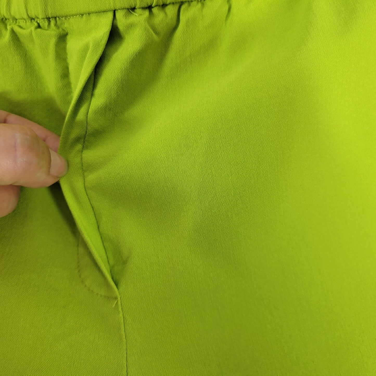 Joan Rivers Women Pants 22W Cropped Pull On Lime Green Comfy Nylon Rayon Spandex