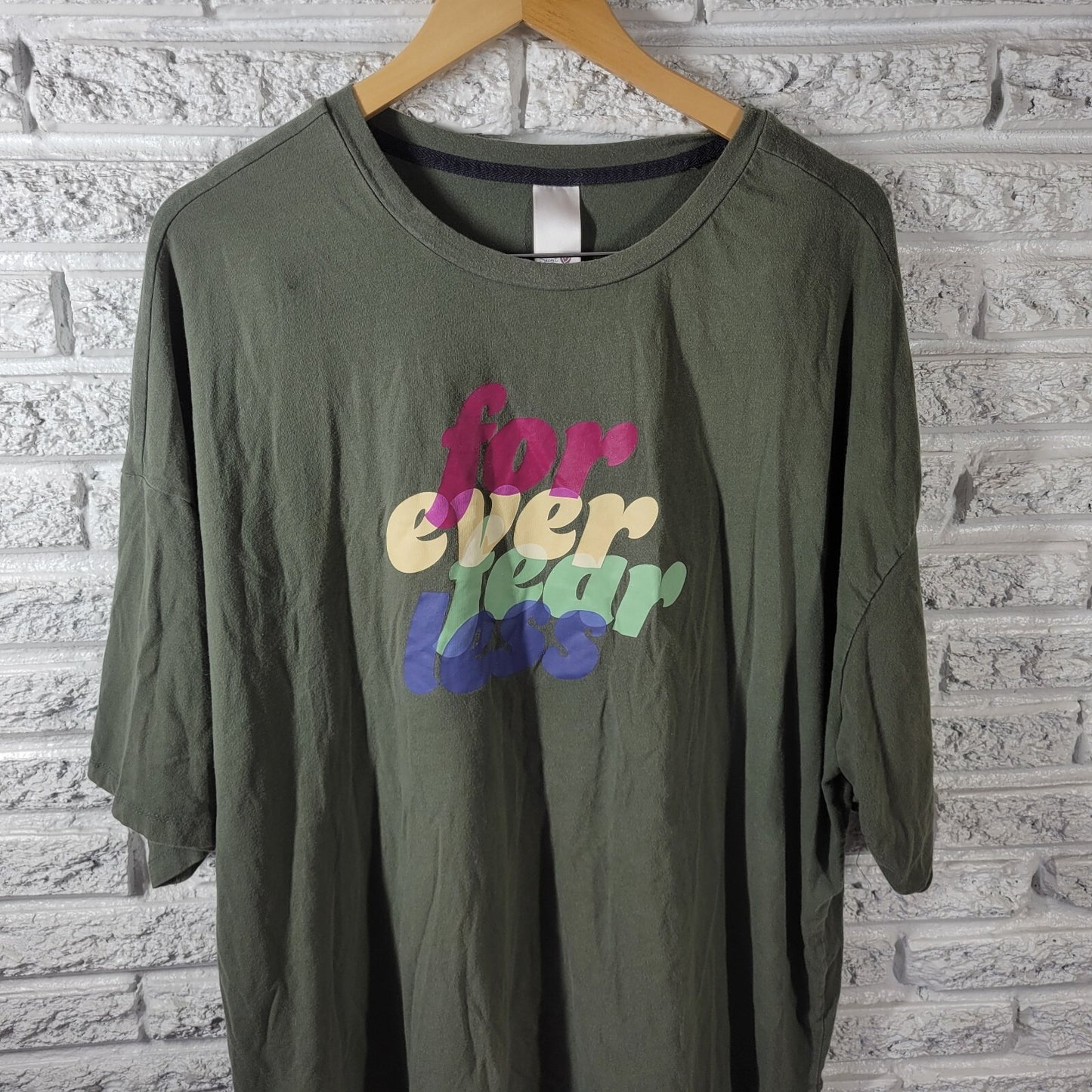 Secret Treasures Women Top 2X Plus Tee Forever Fearless Green Cotton Blend Comfy