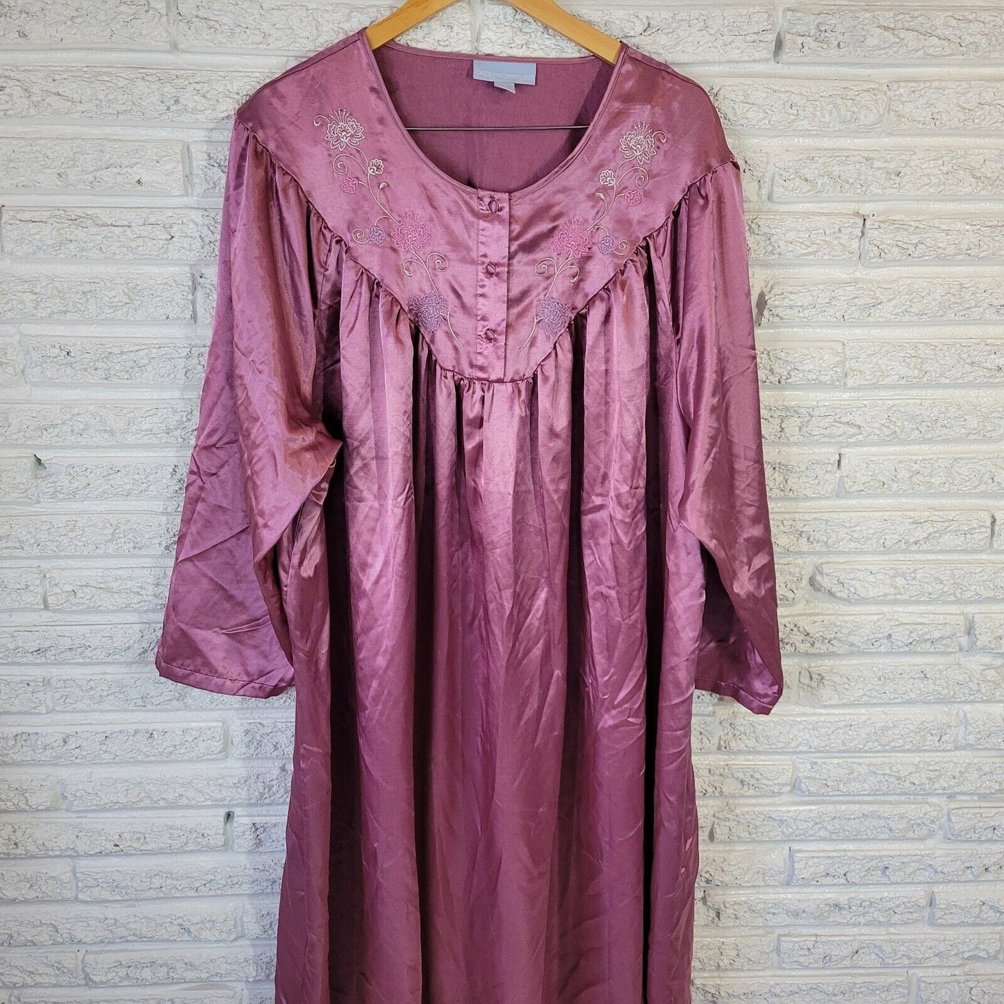 Only Necessities Womens Dress 3X Midi Muu Muu Kaftan Lavender Sateen Embroidered