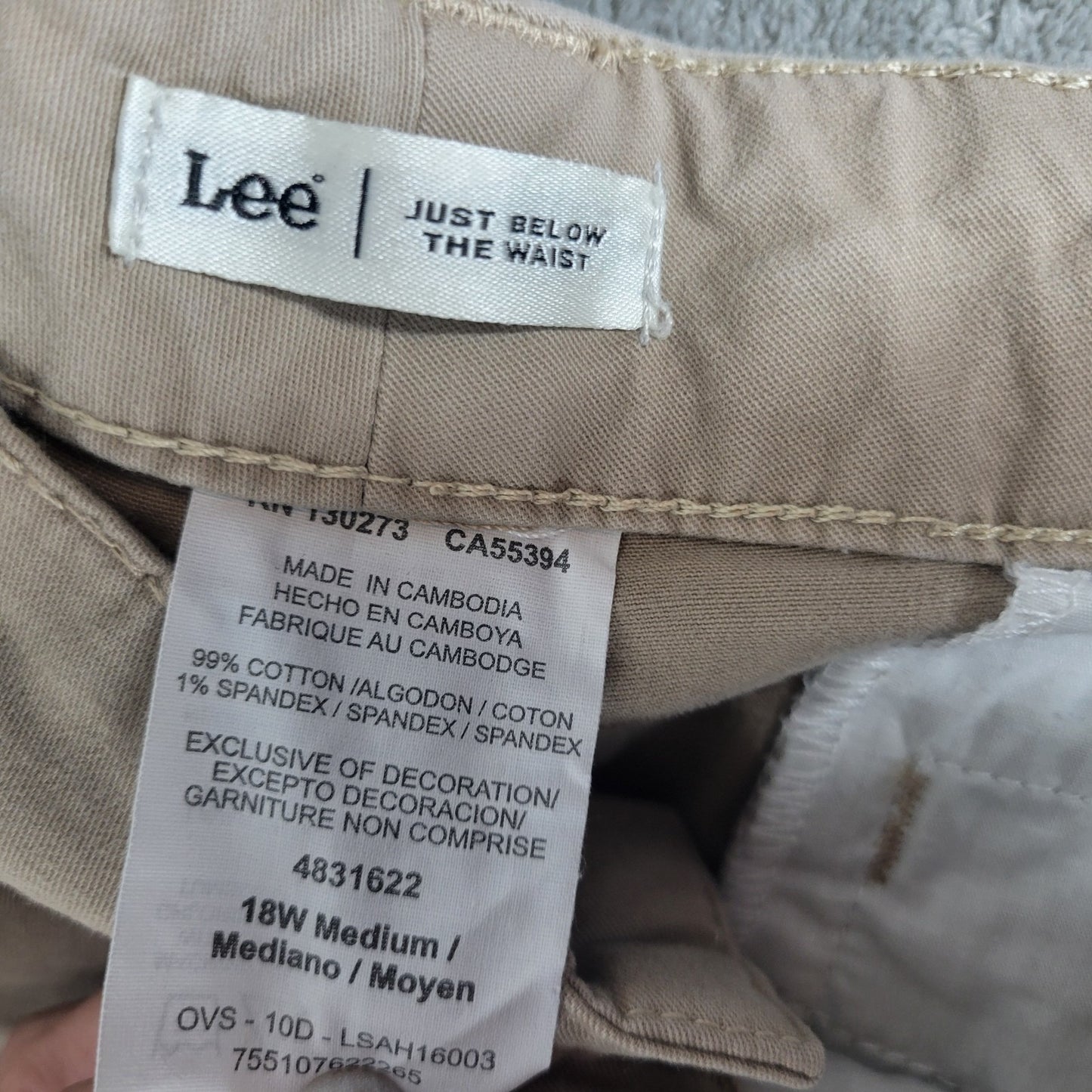 Lee Womens Pants 18W Plus Capri Tan Adjustable Waist Just Below Waist Zip Fly
