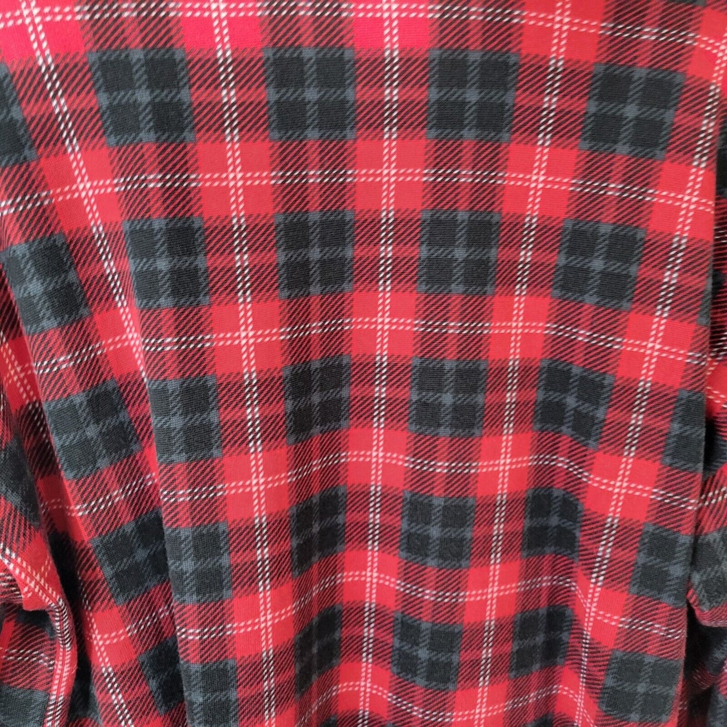 Secret Treasures Womens Pajama Top XL 16 18 Long Sleeve Snuggle Soft Red Plaid